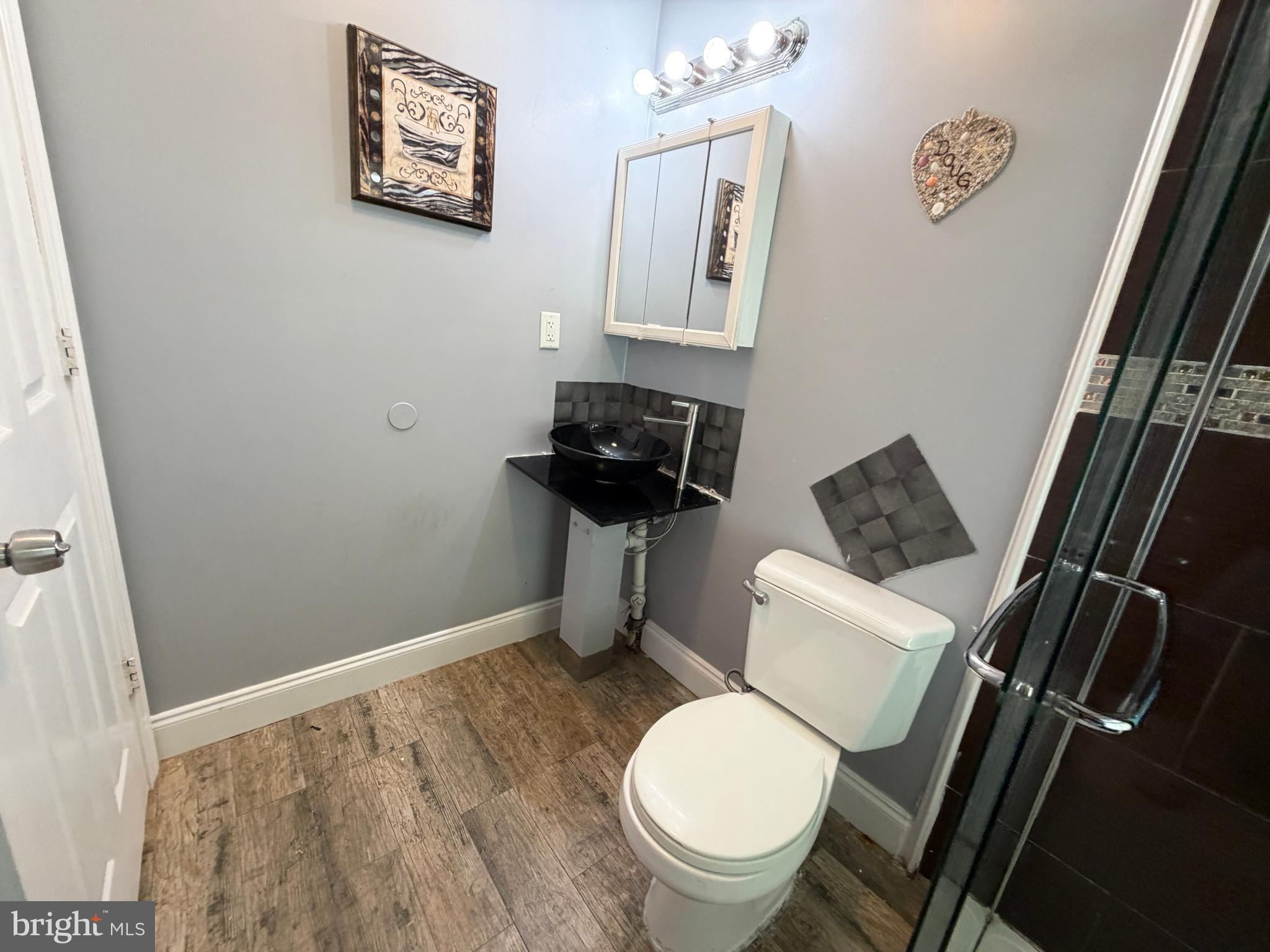 POINT BREEZE - Residential Income