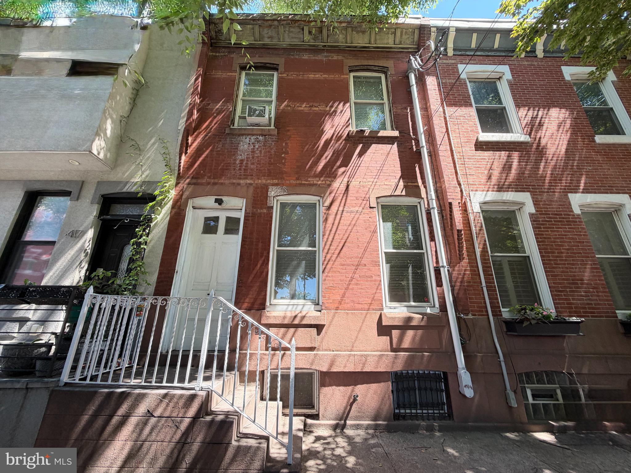 POINT BREEZE - Residential Income
