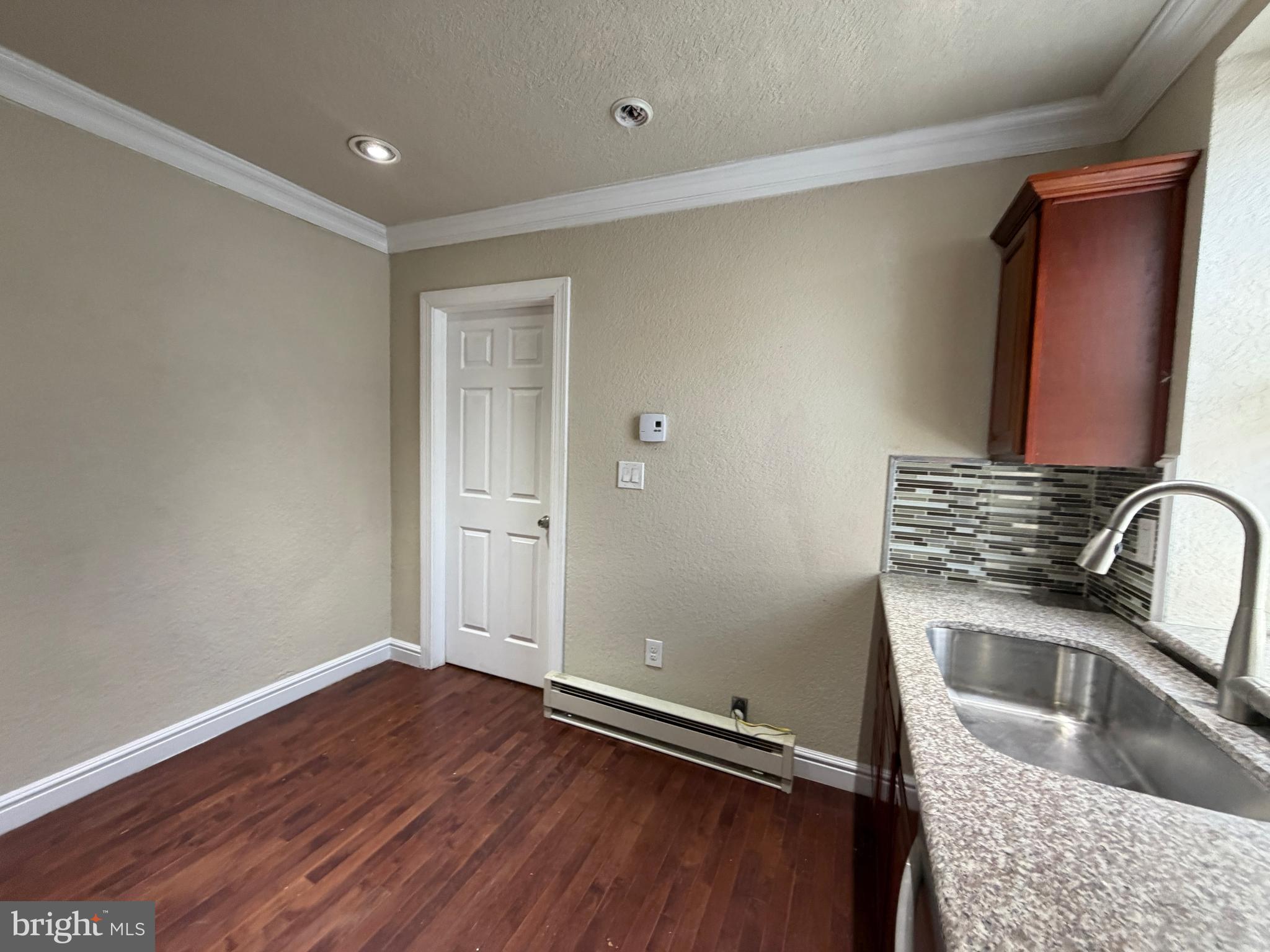 POINT BREEZE - Residential Income