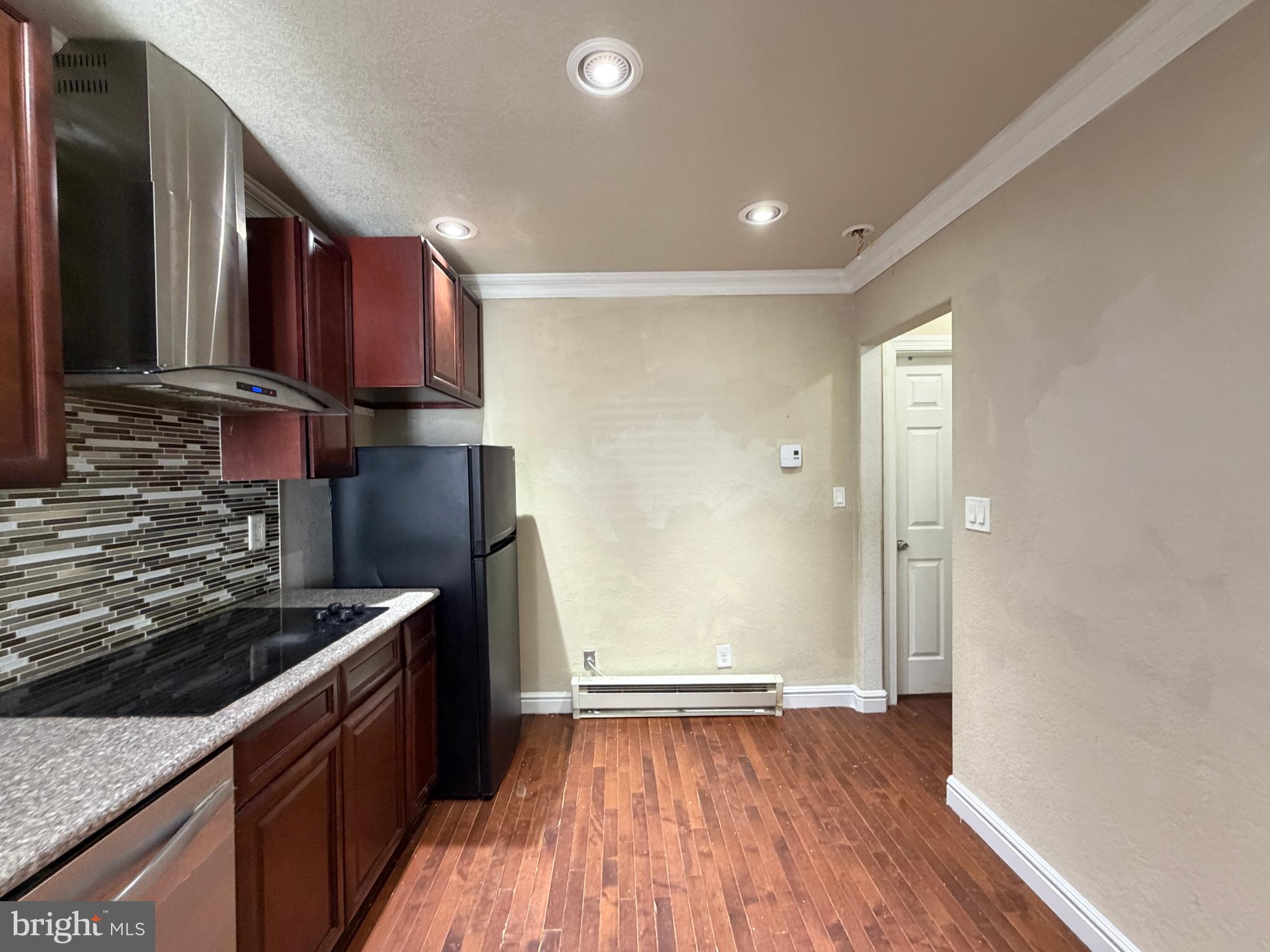 POINT BREEZE - Residential Income