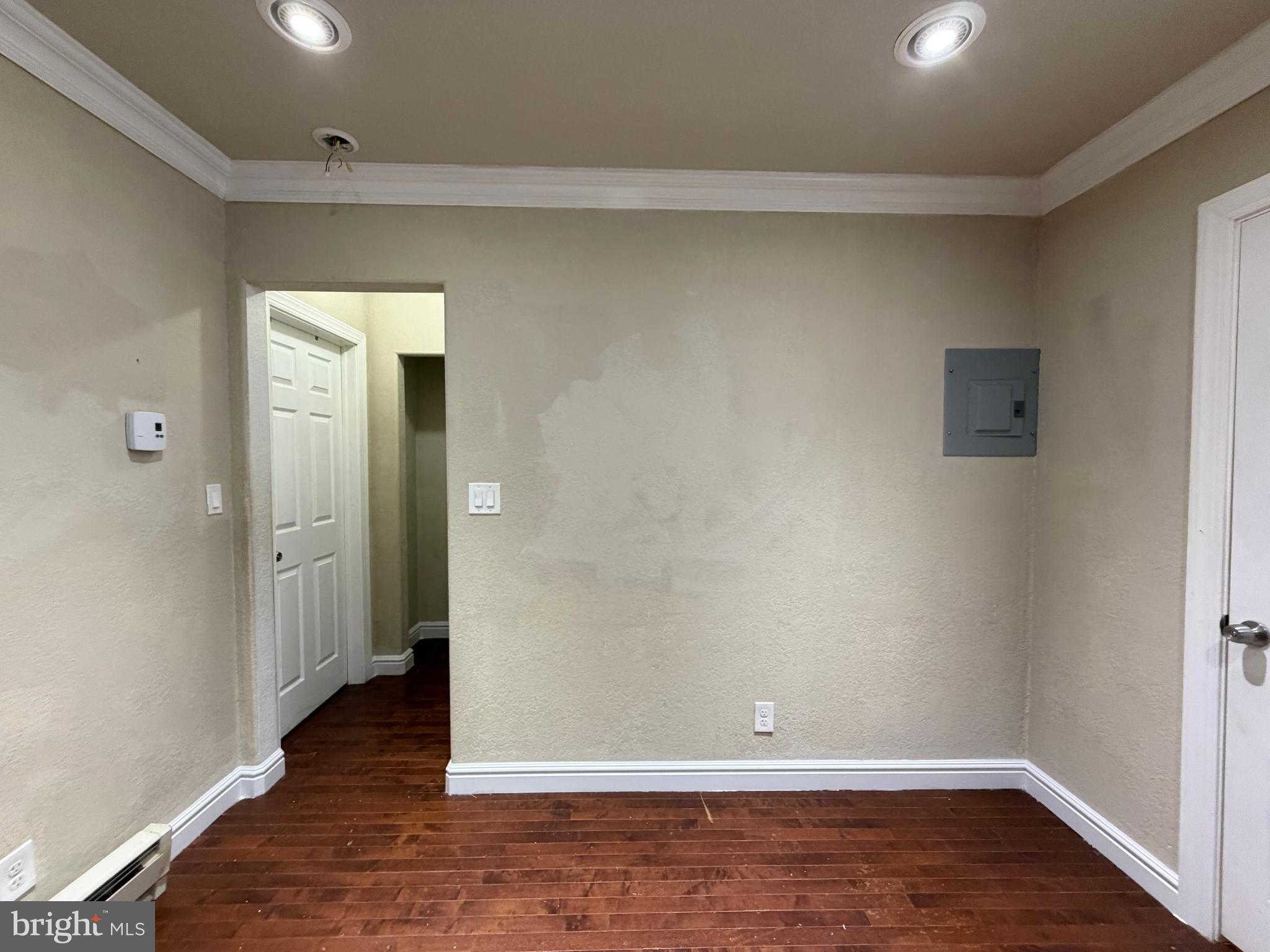 POINT BREEZE - Residential Income