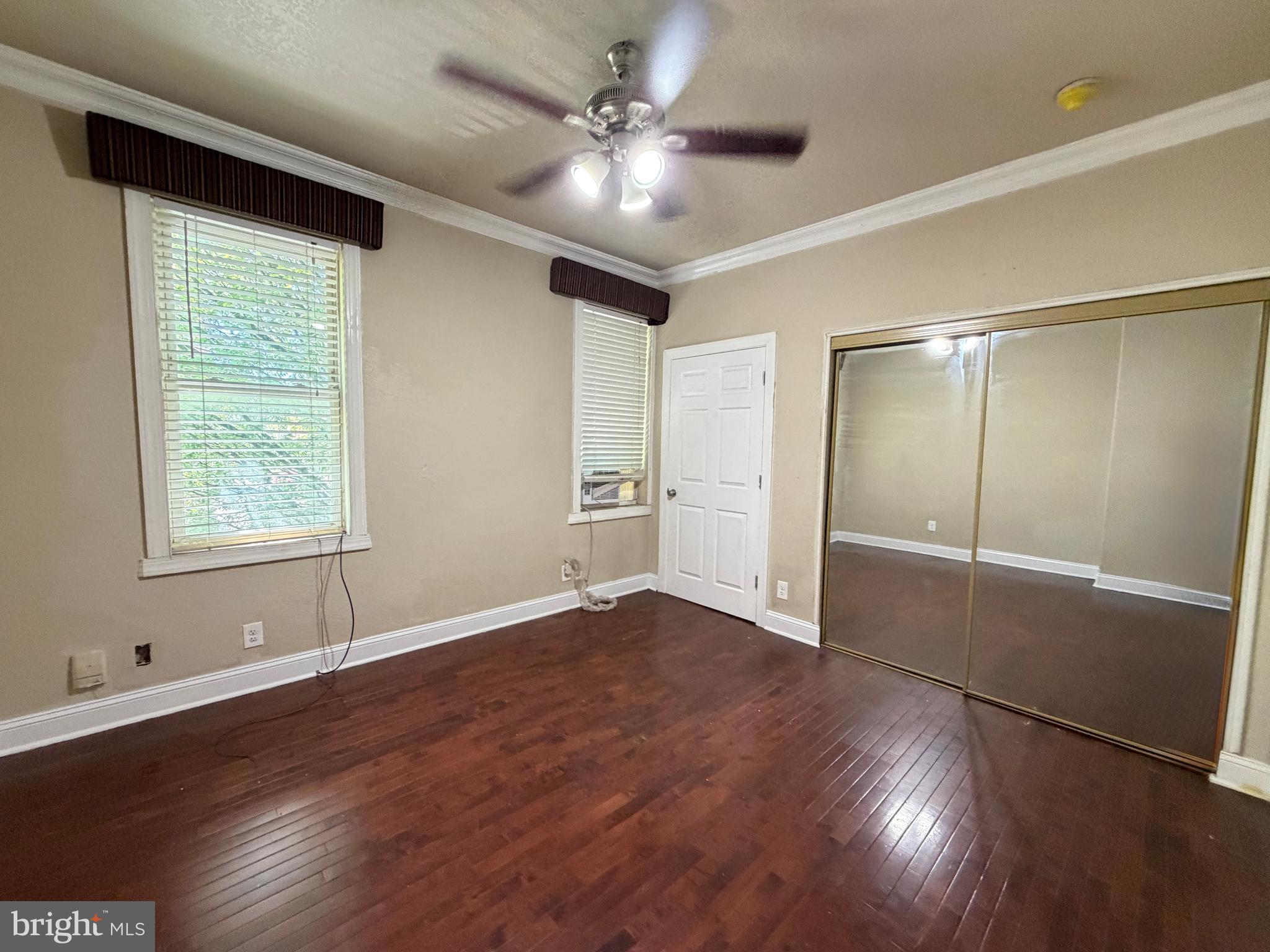 POINT BREEZE - Residential Income