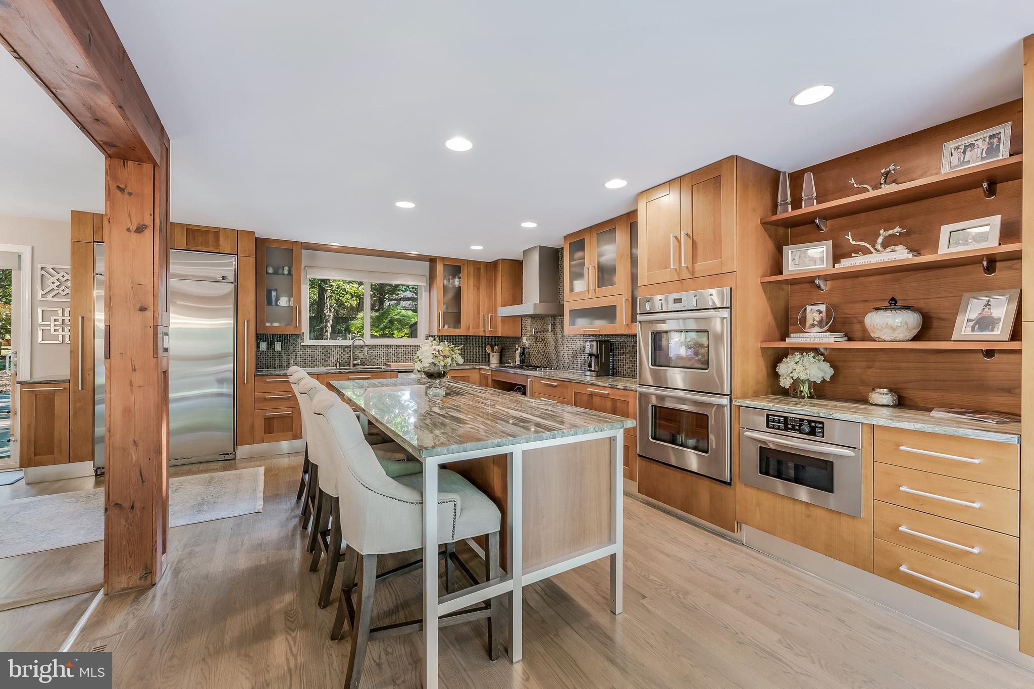 RESTON - Residential