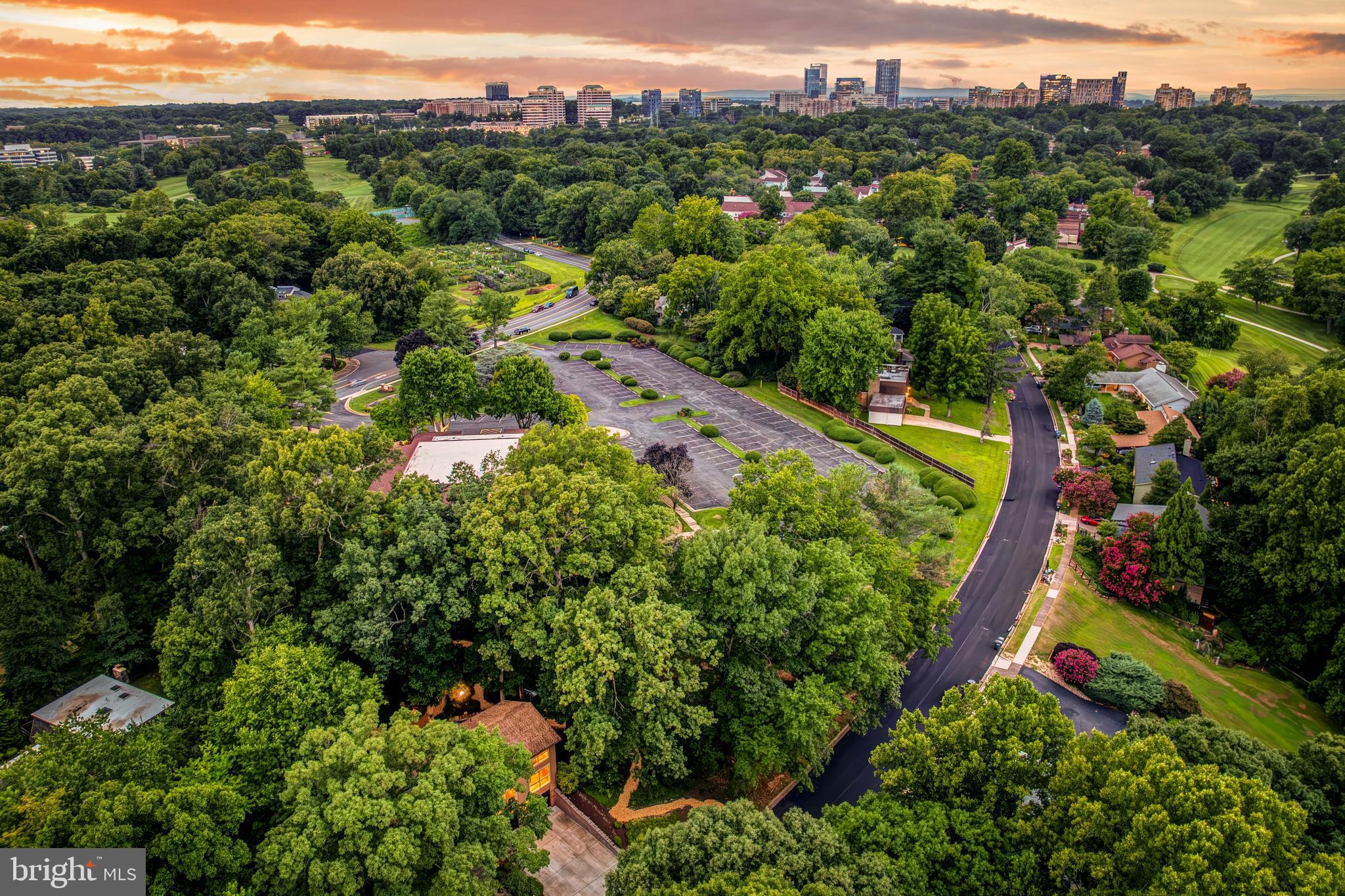 RESTON - Residential