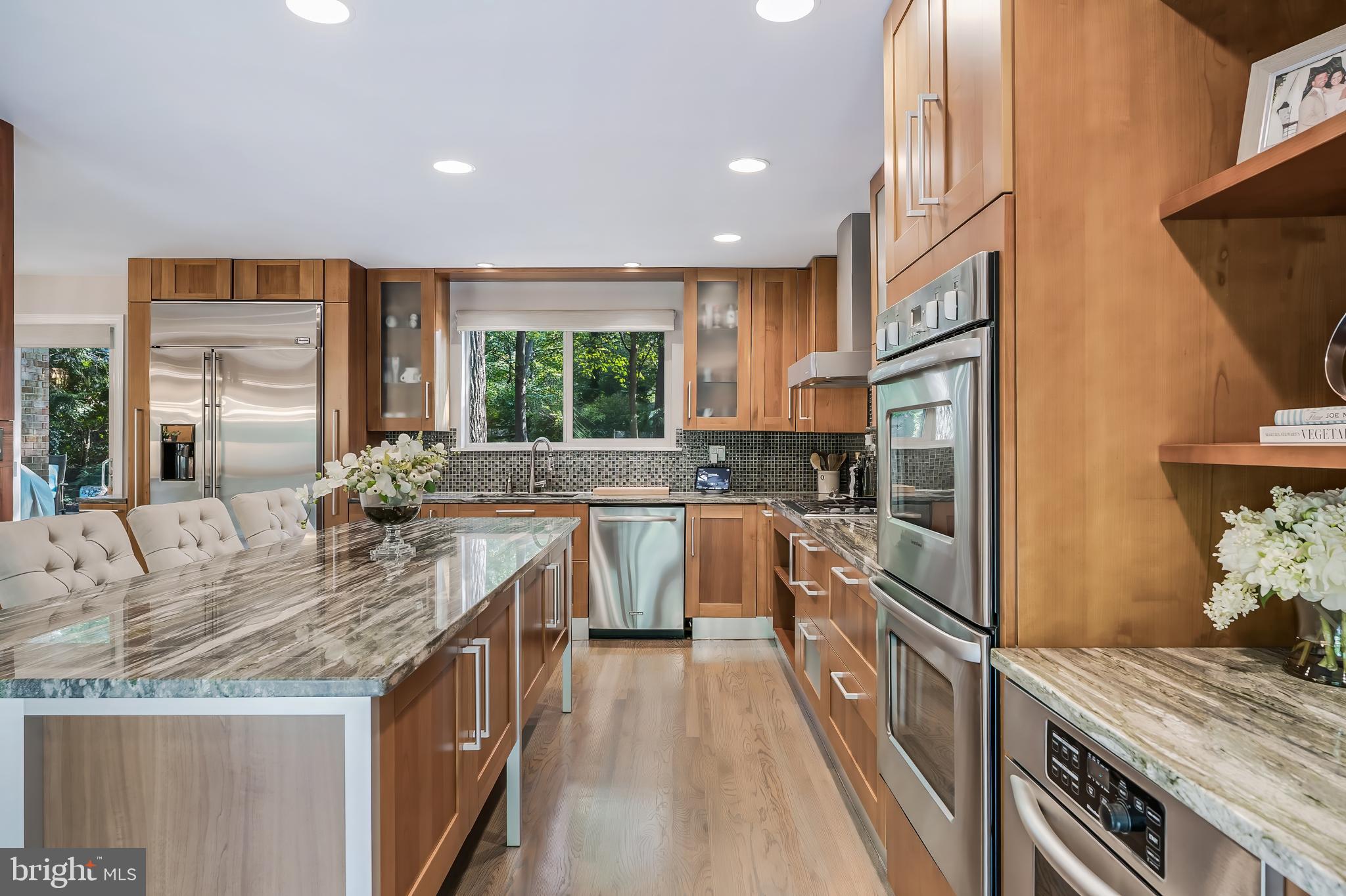 RESTON - Residential