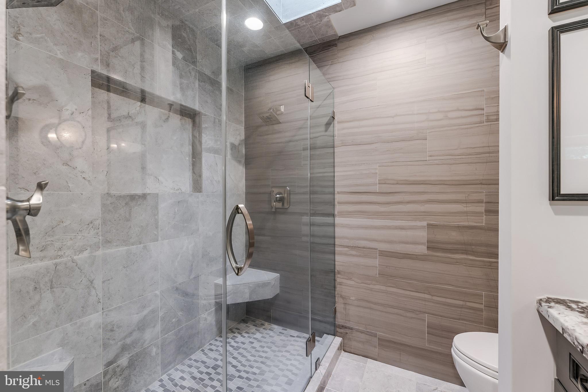 RESTON - Residential