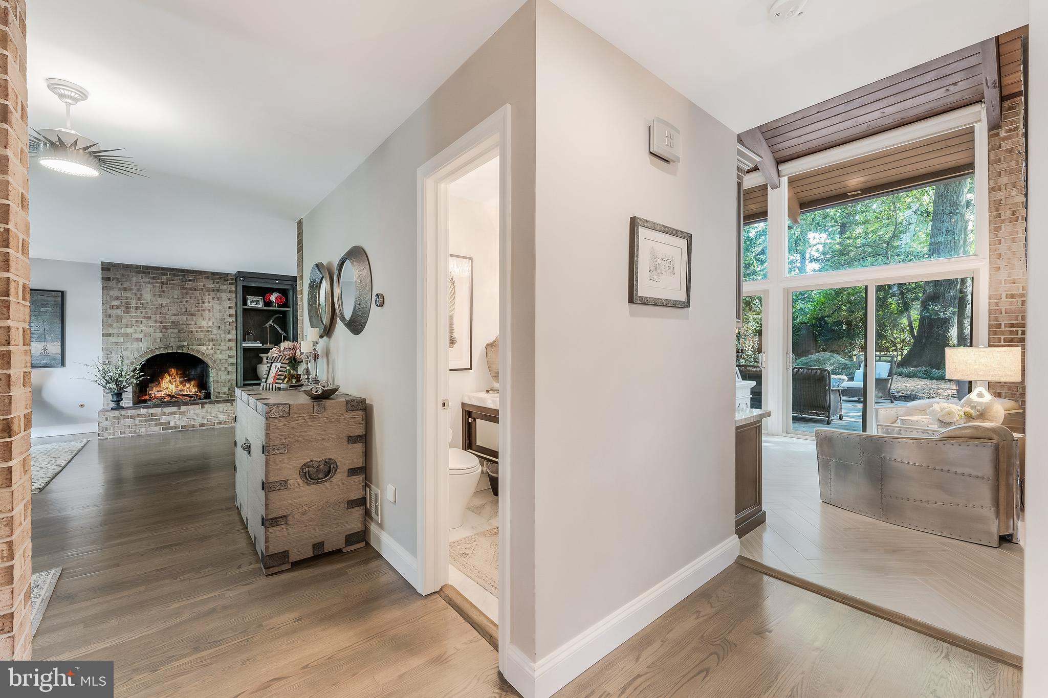 RESTON - Residential