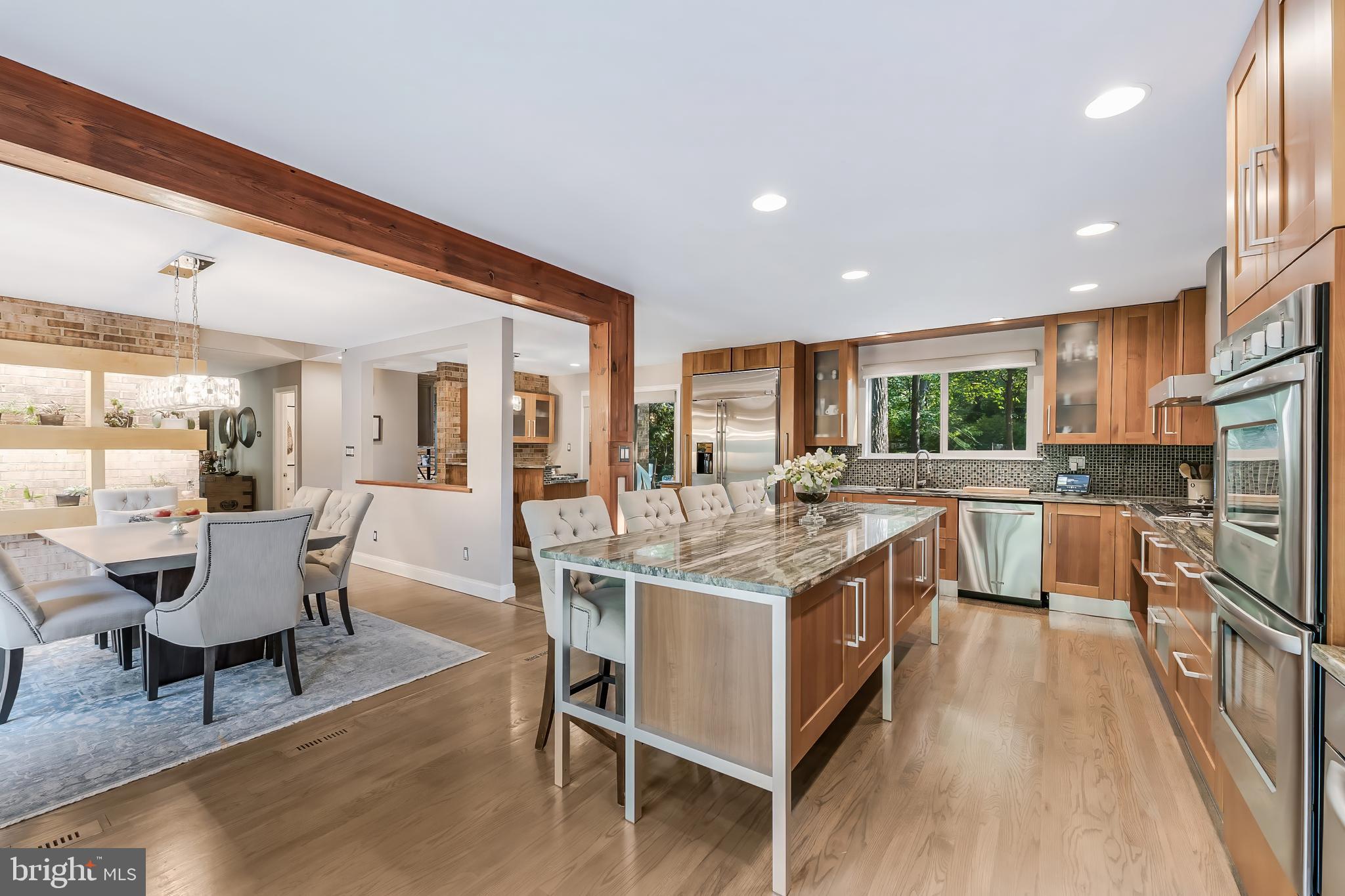 RESTON - Residential