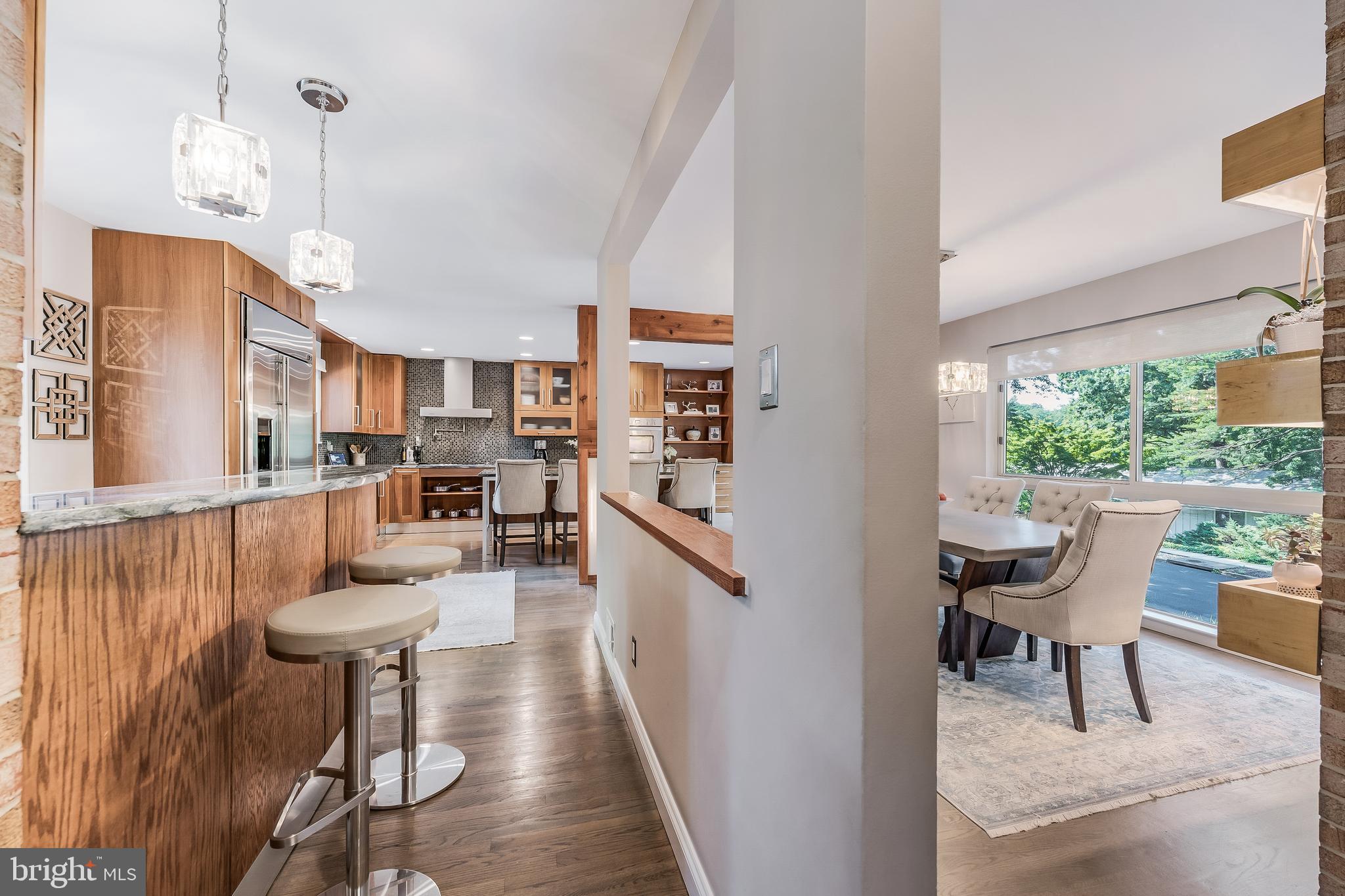 RESTON - Residential