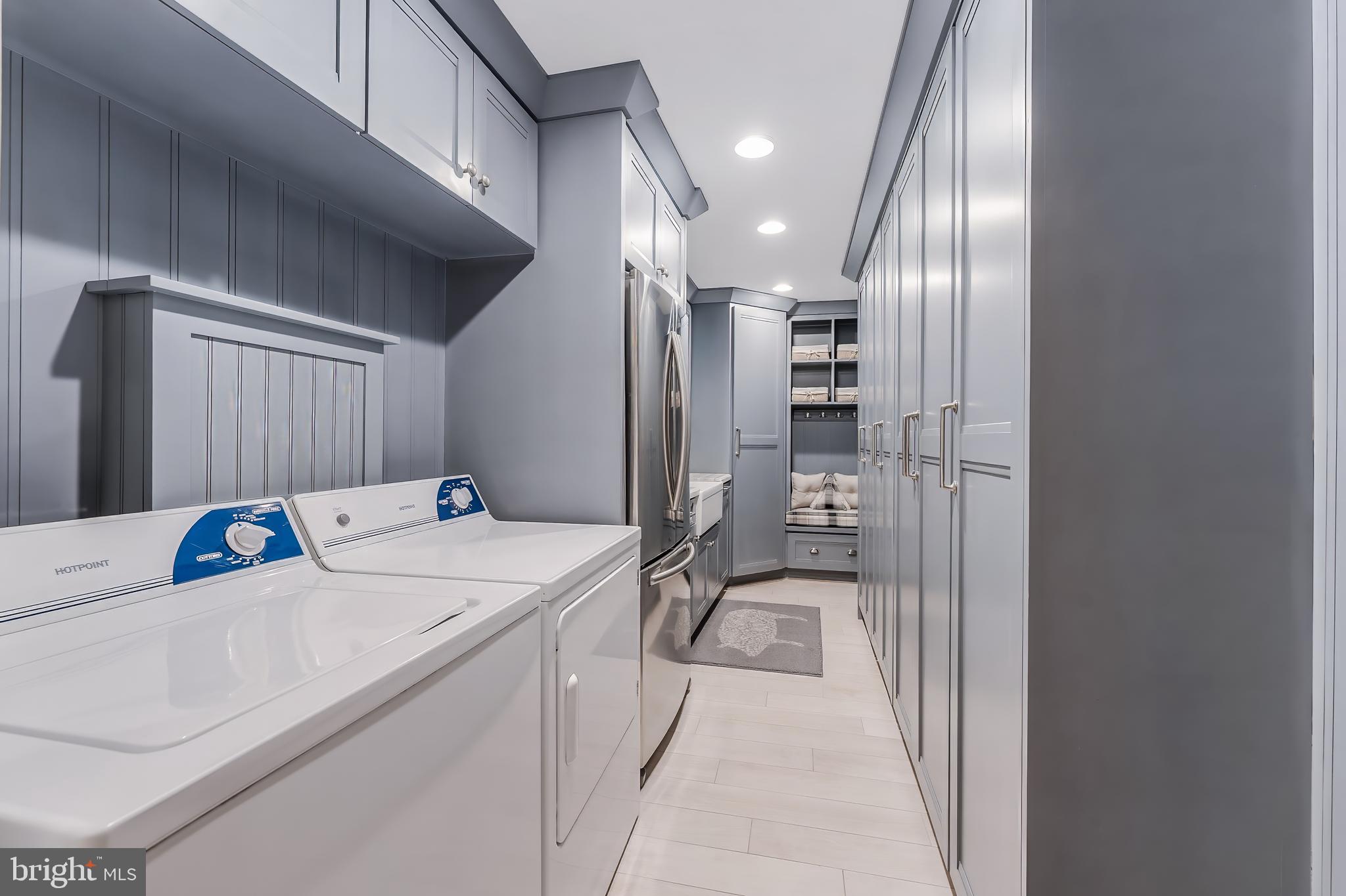 RESTON - Residential