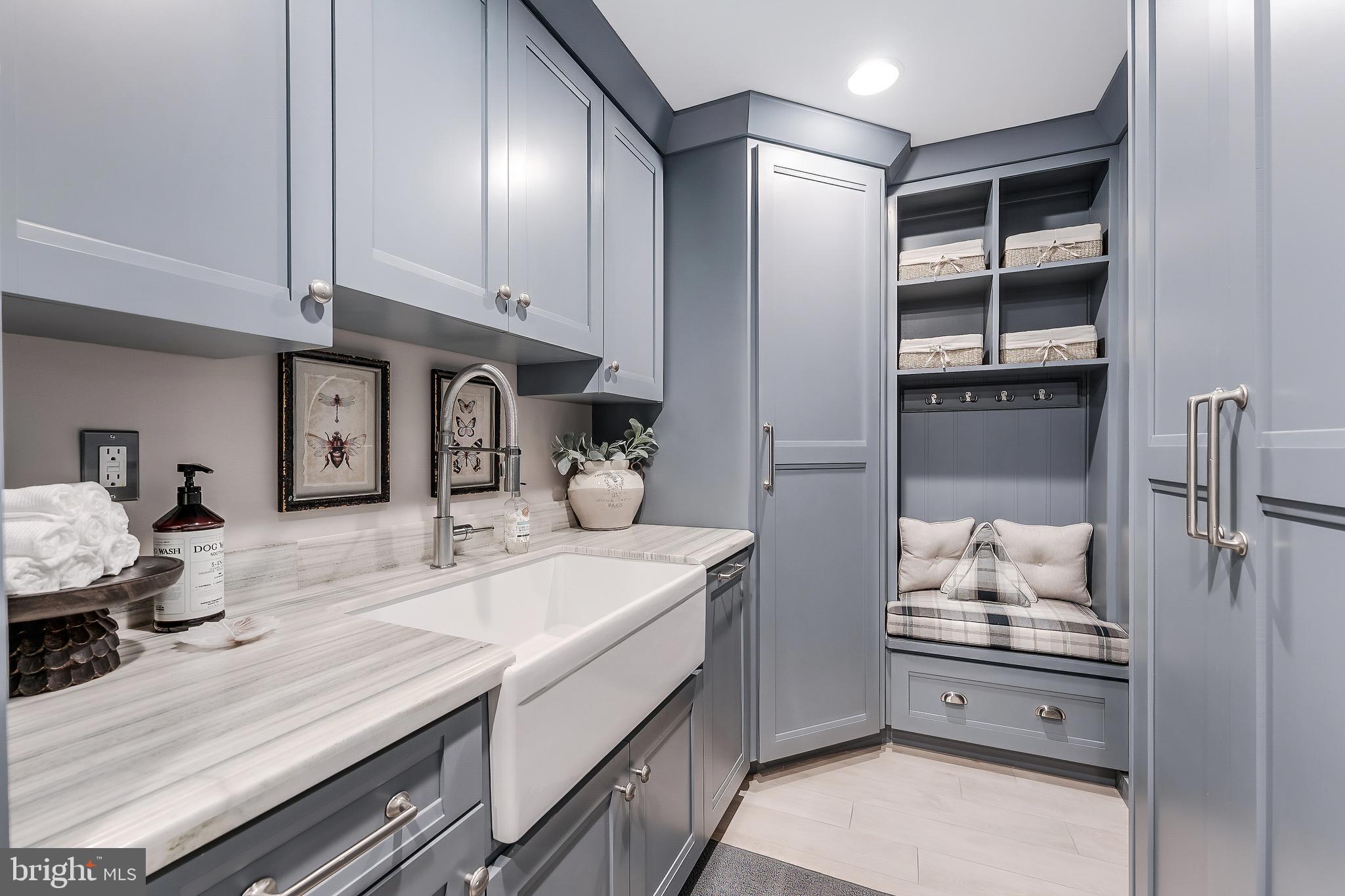 RESTON - Residential