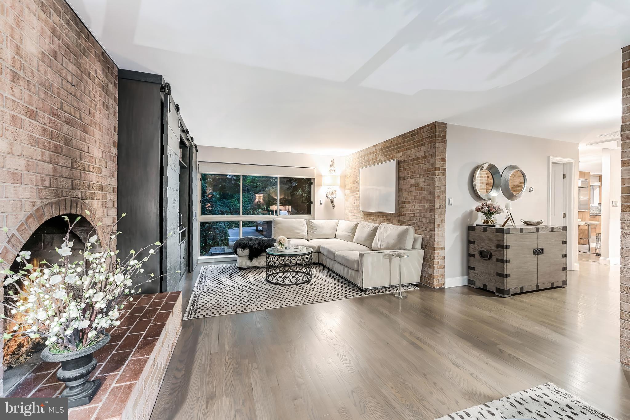 RESTON - Residential