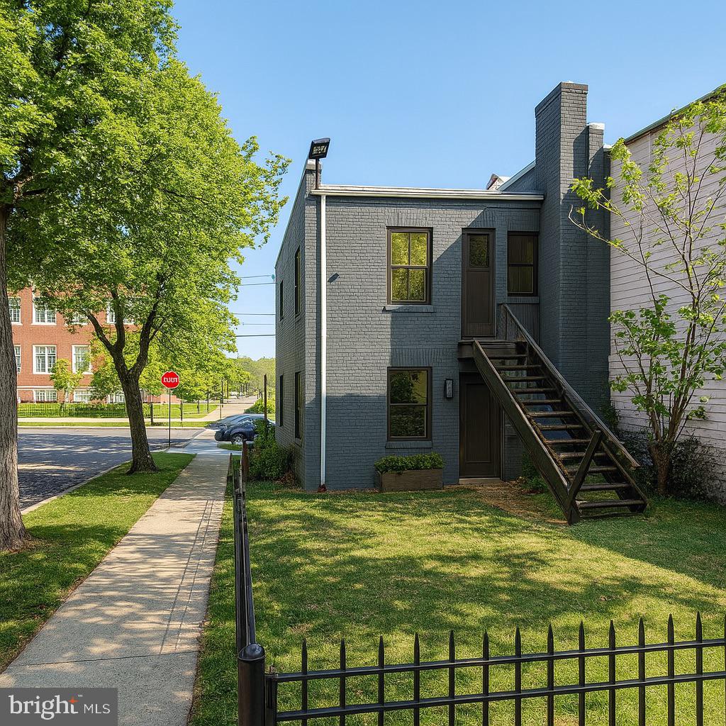 ANACOSTIA - Residential Income