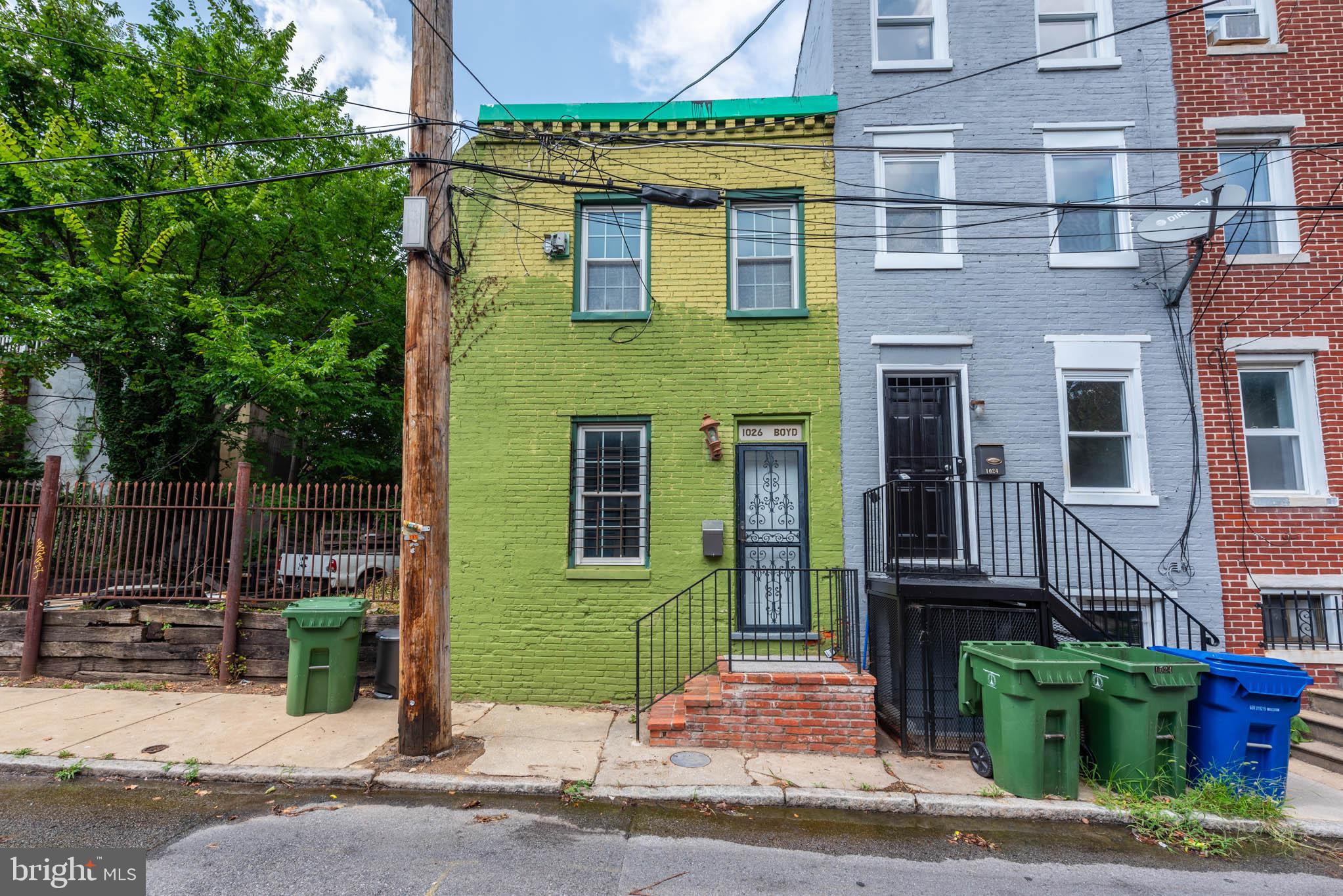 HOLLINS MARKET - Residential