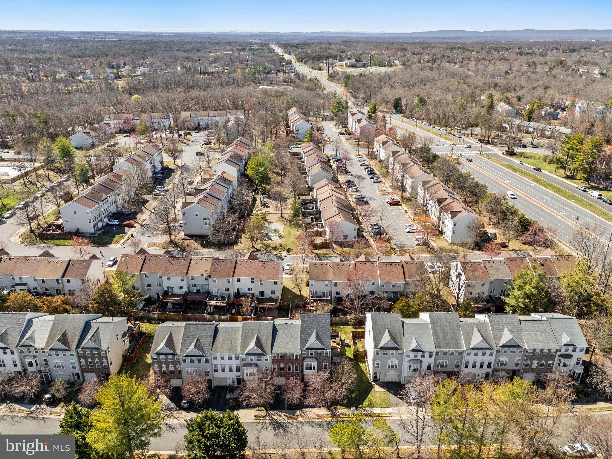 LEE OVERLOOK - Residential