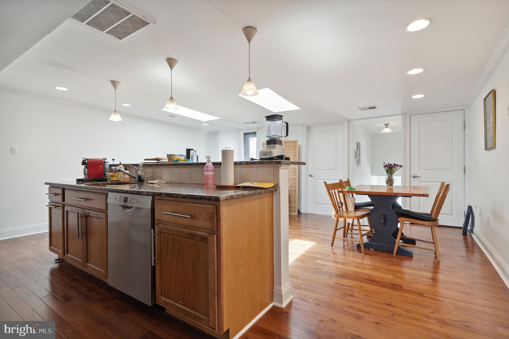 CENTER CITY - Residential