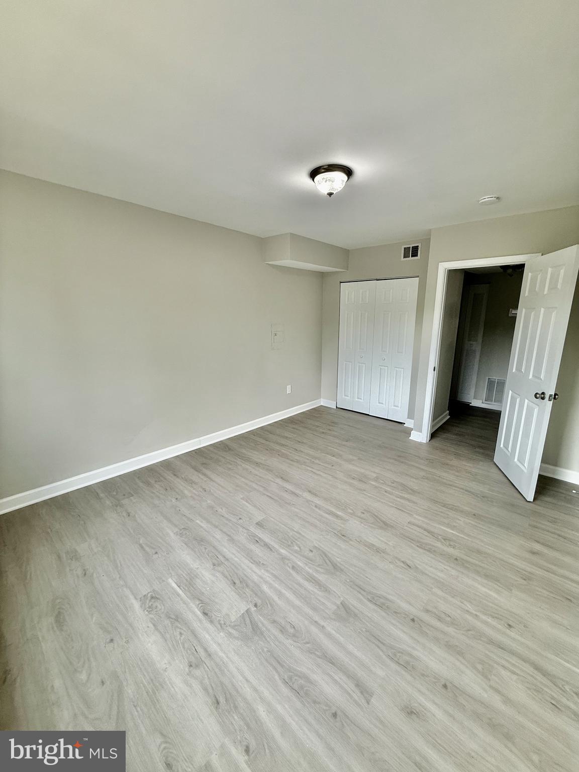 HYATTSVILLE - Residential