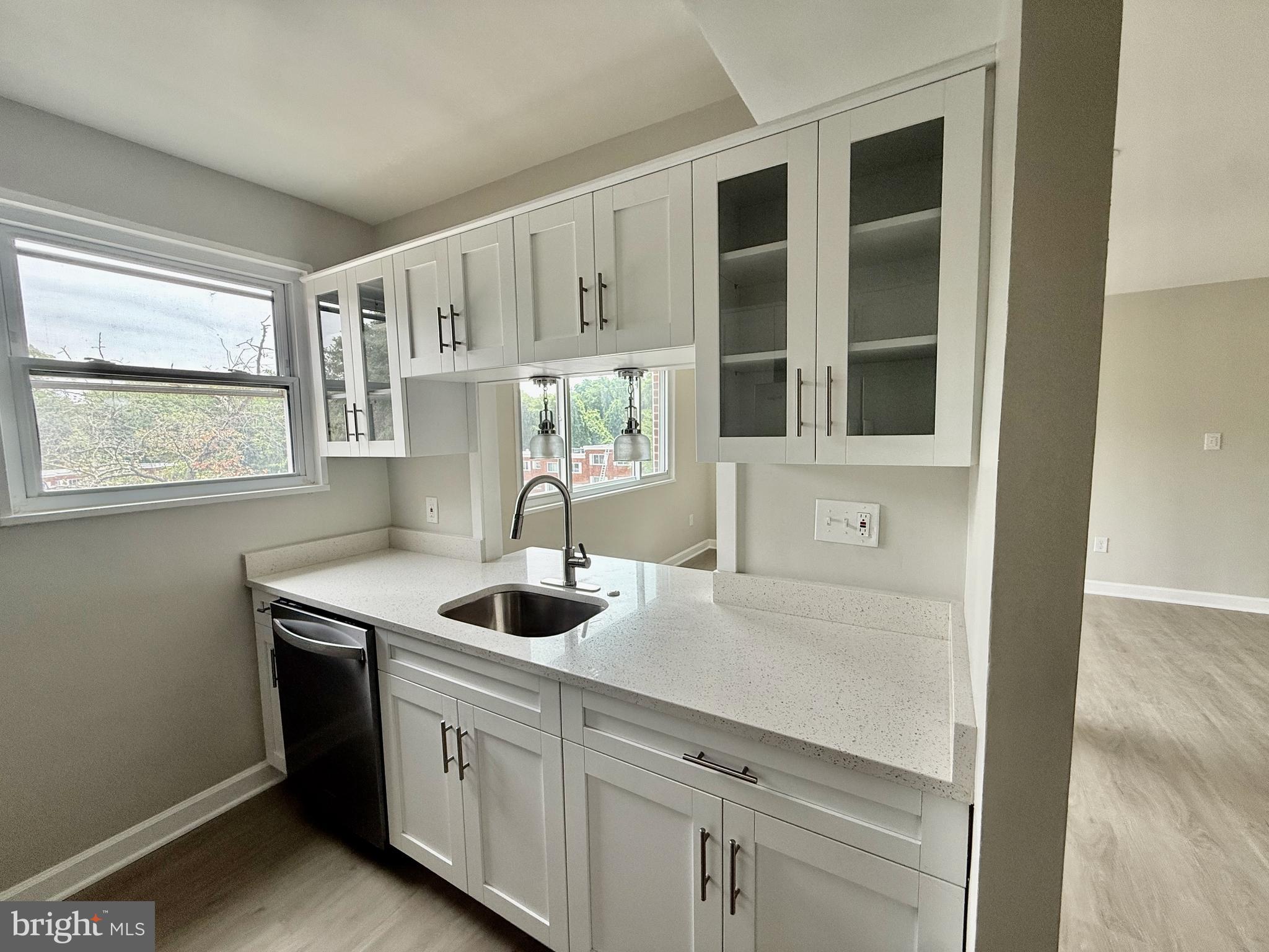 HYATTSVILLE - Residential