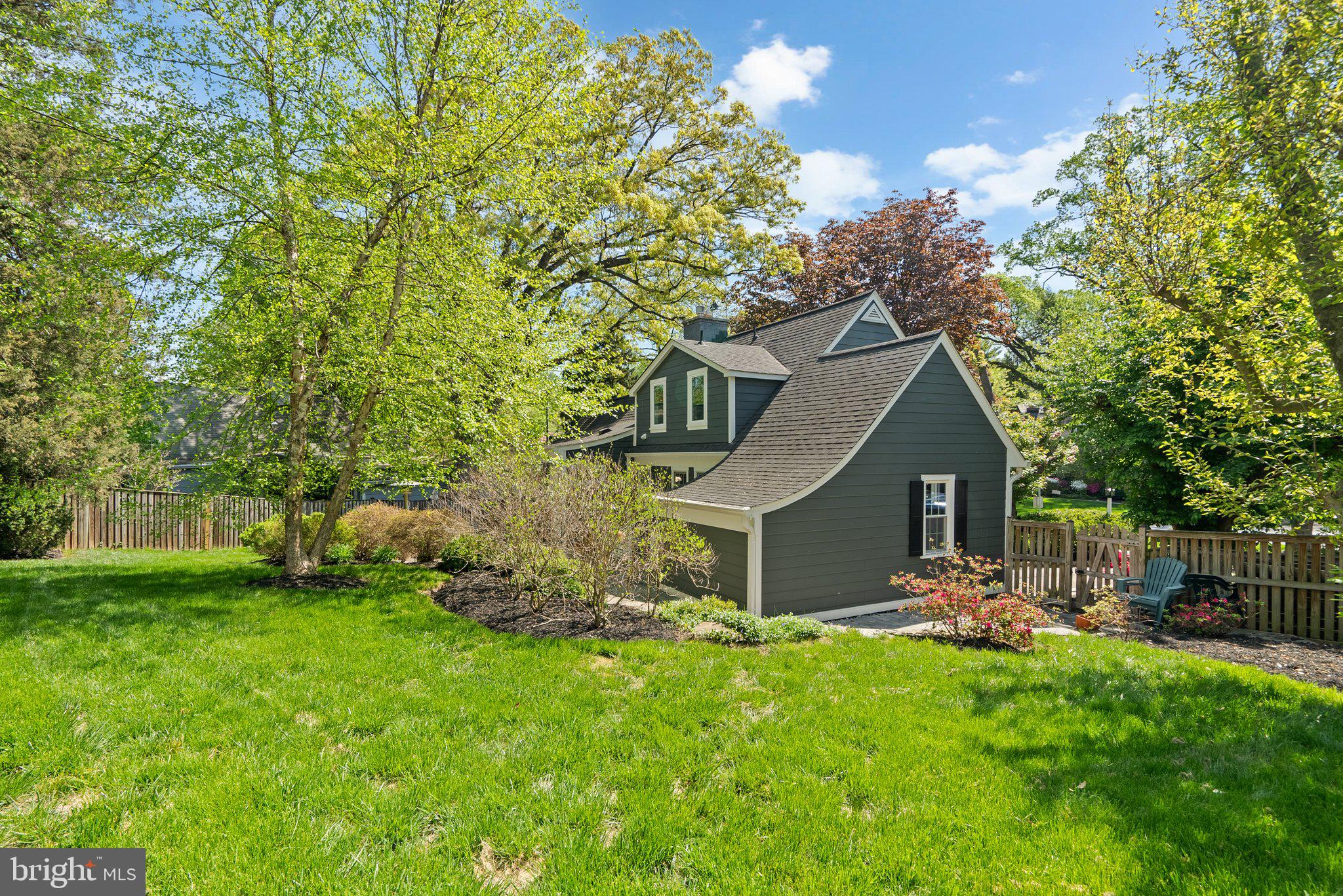 SOUTH WOODSIDE PARK - Residential