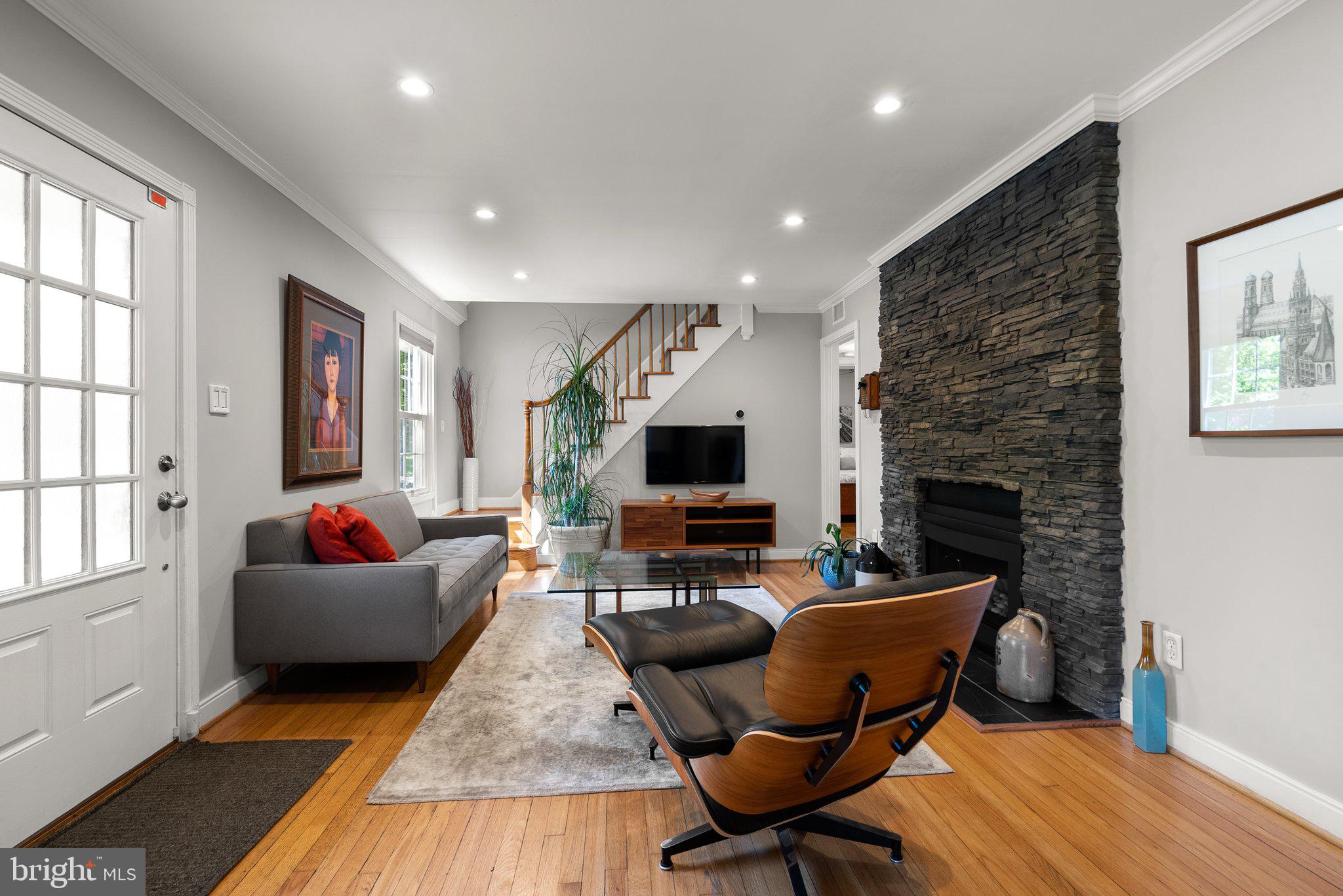 SOUTH WOODSIDE PARK - Residential