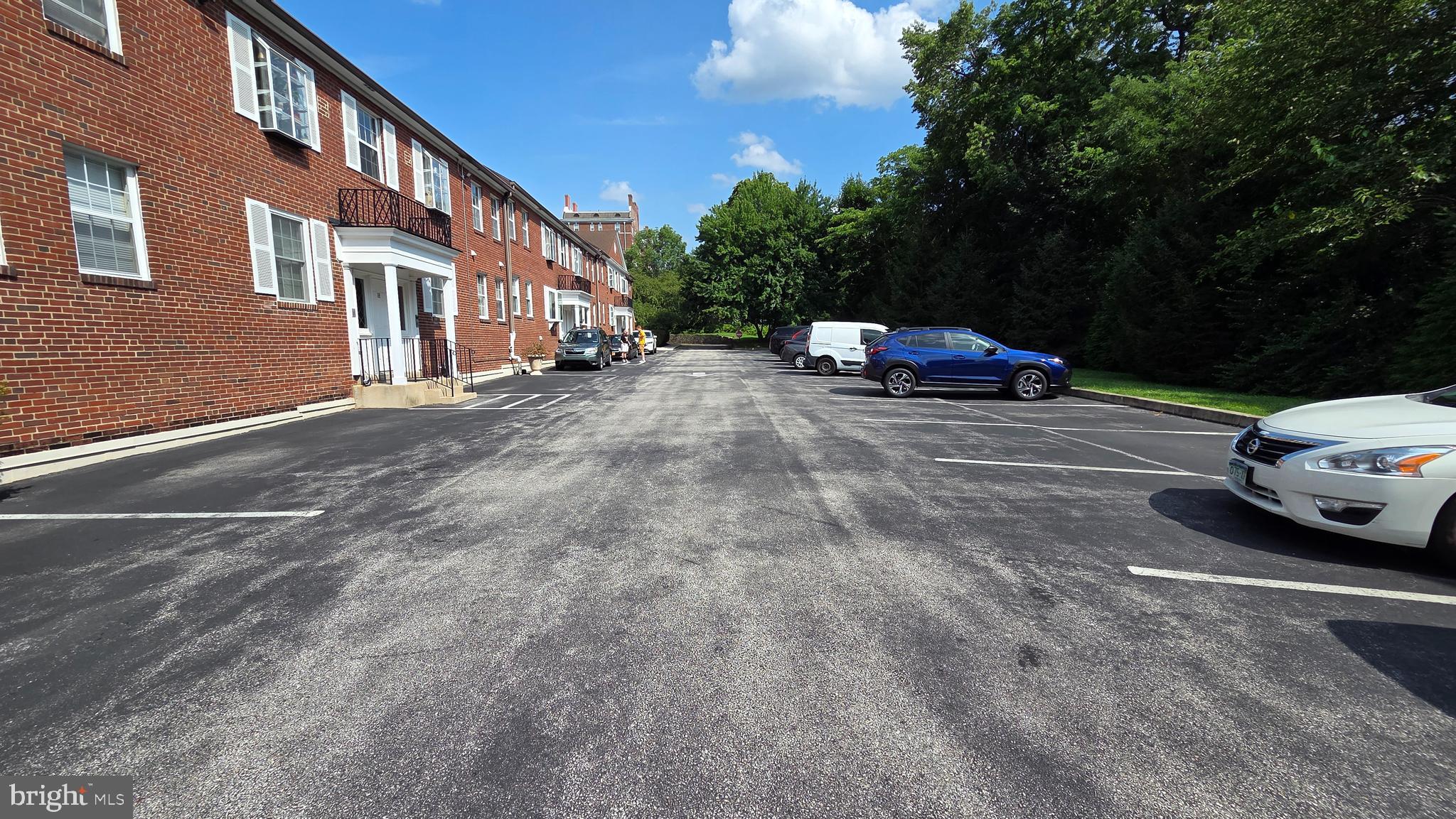 MAYFLOWER SQUARE - Residential