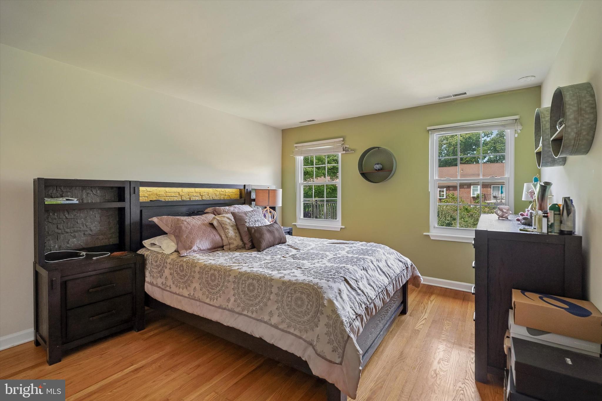 MAYFLOWER SQUARE - Residential