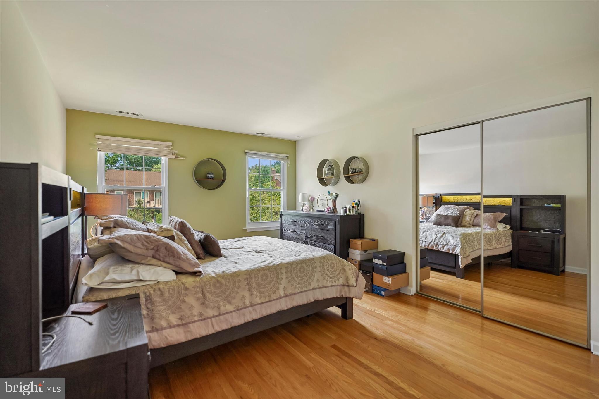 MAYFLOWER SQUARE - Residential