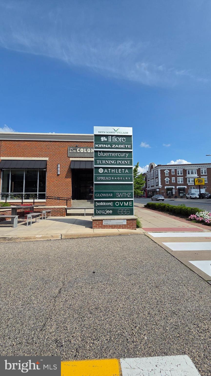 MAYFLOWER SQUARE - Residential