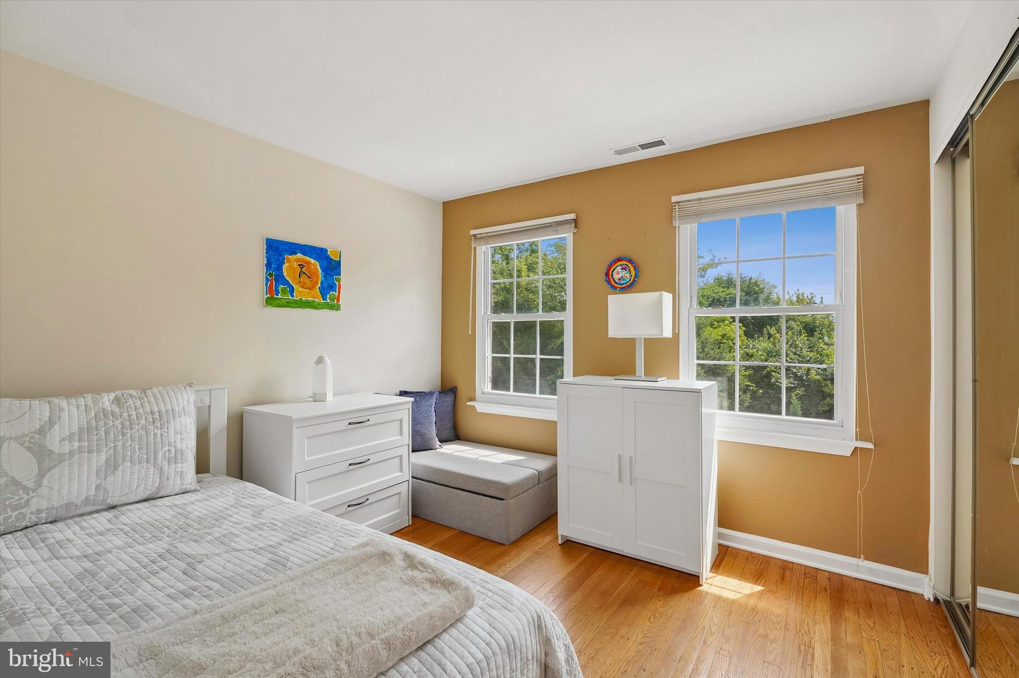 MAYFLOWER SQUARE - Residential
