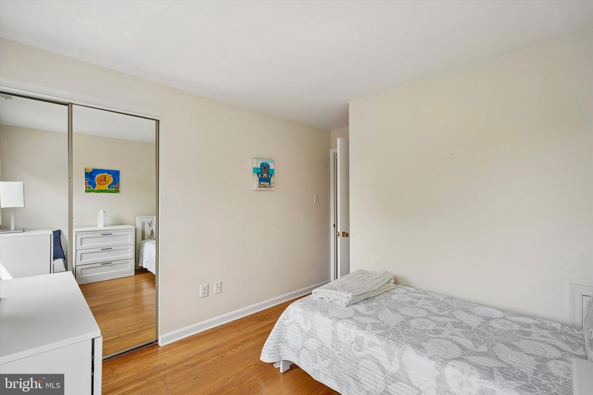 MAYFLOWER SQUARE - Residential