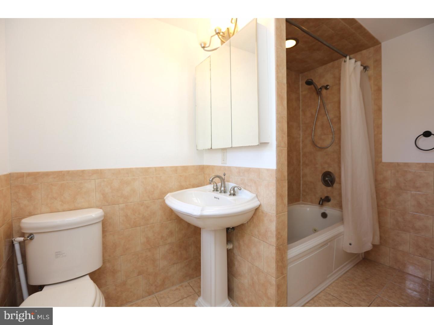 FISHTOWN - Residential Lease