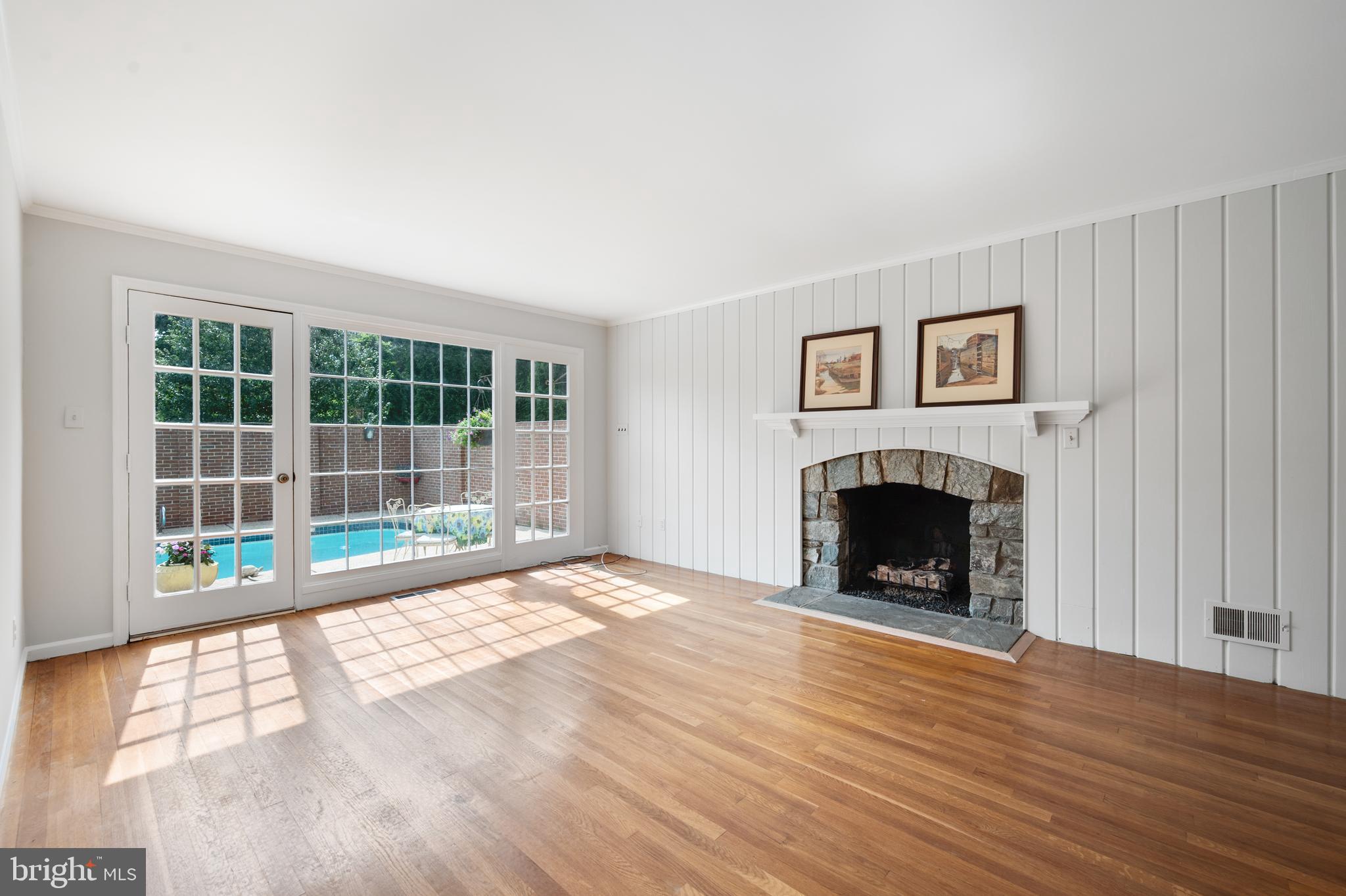 EAST GATE OF POTOMAC - Residential