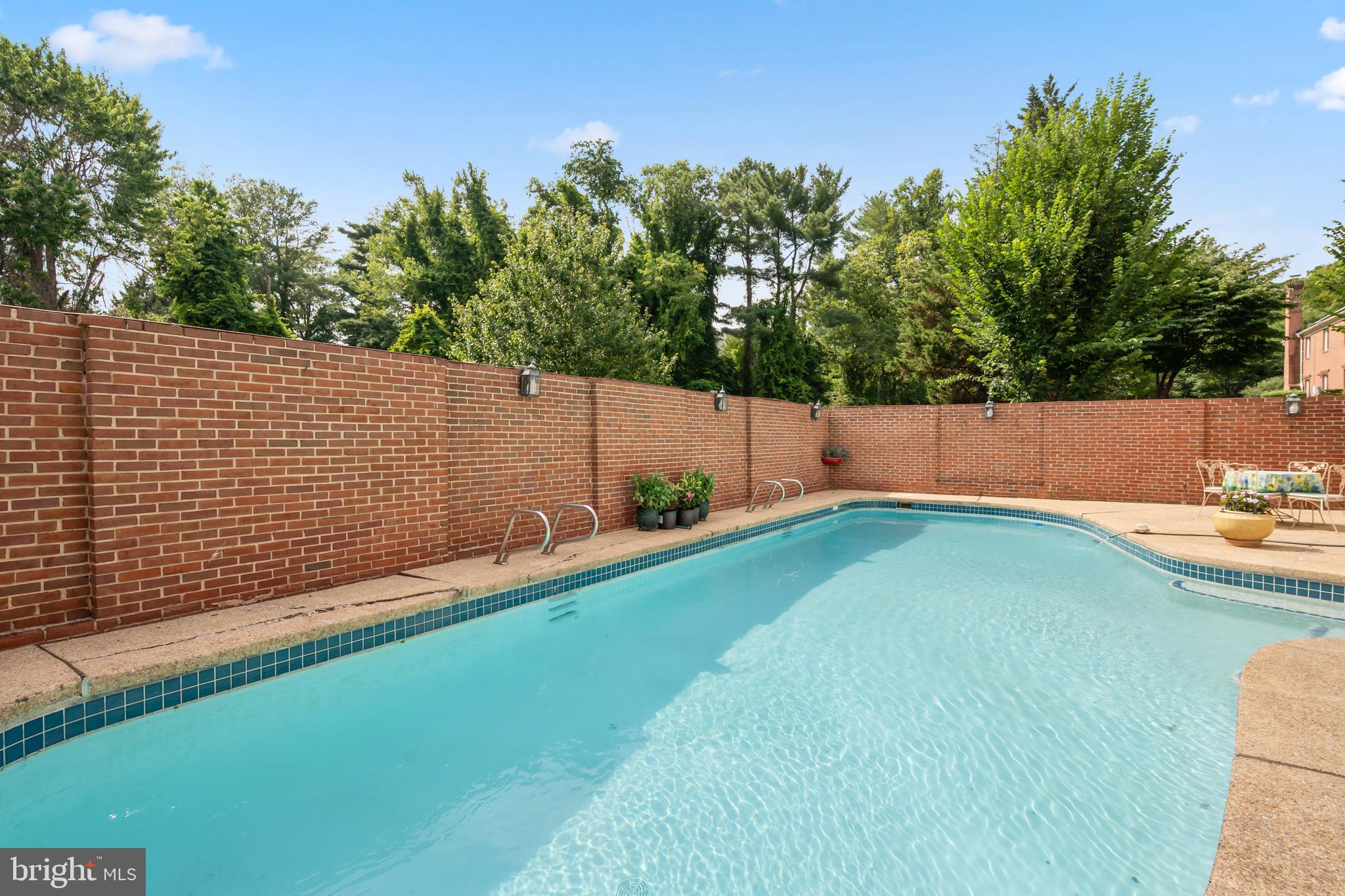 EAST GATE OF POTOMAC - Residential