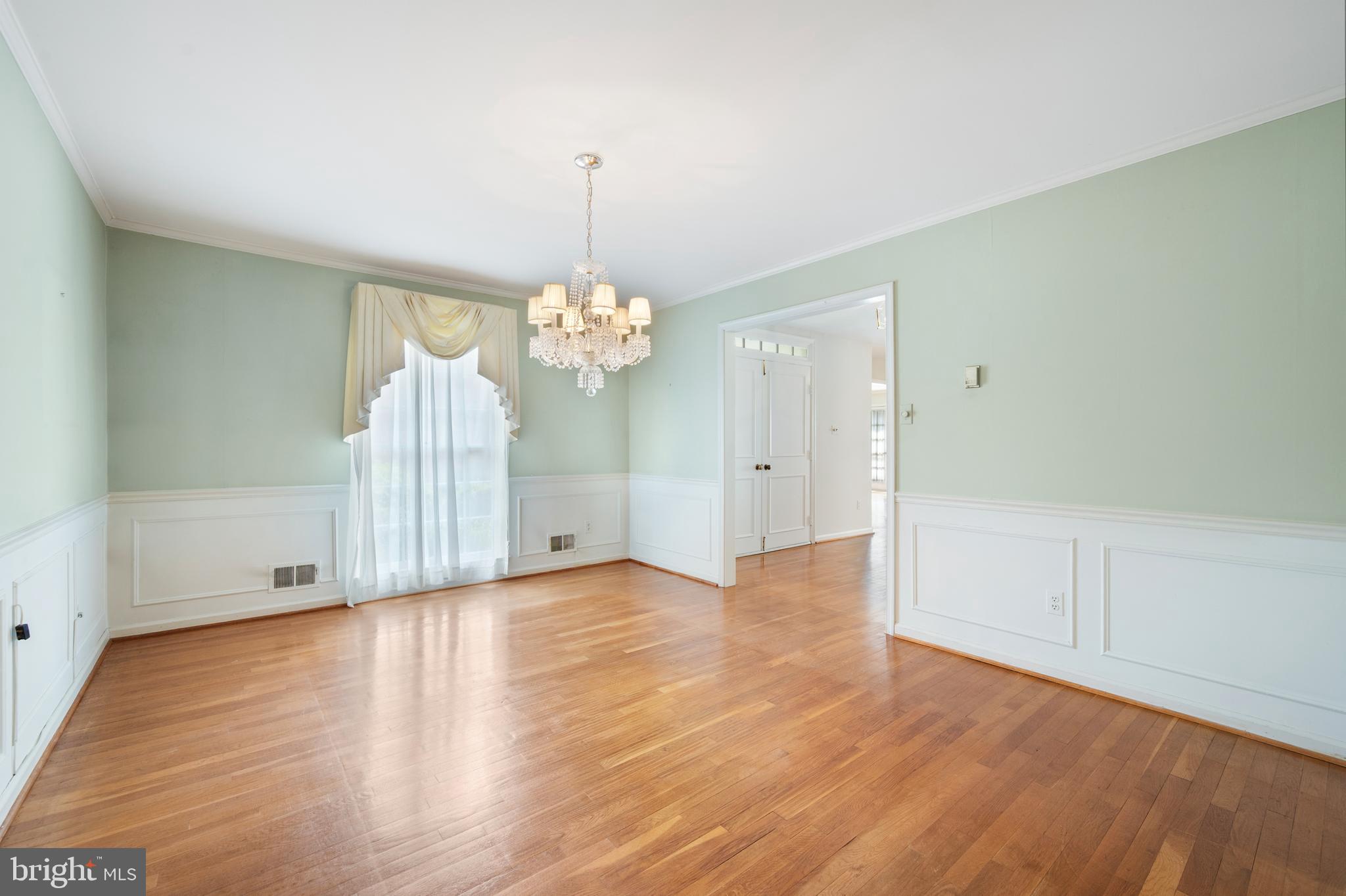 EAST GATE OF POTOMAC - Residential