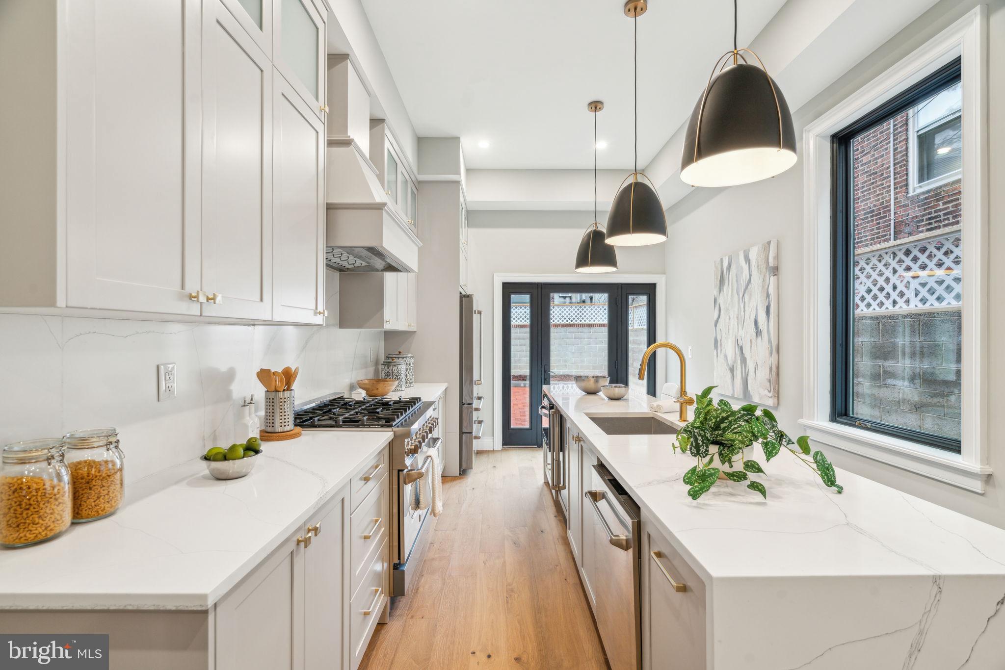 ART MUSEUM AREA - Residential