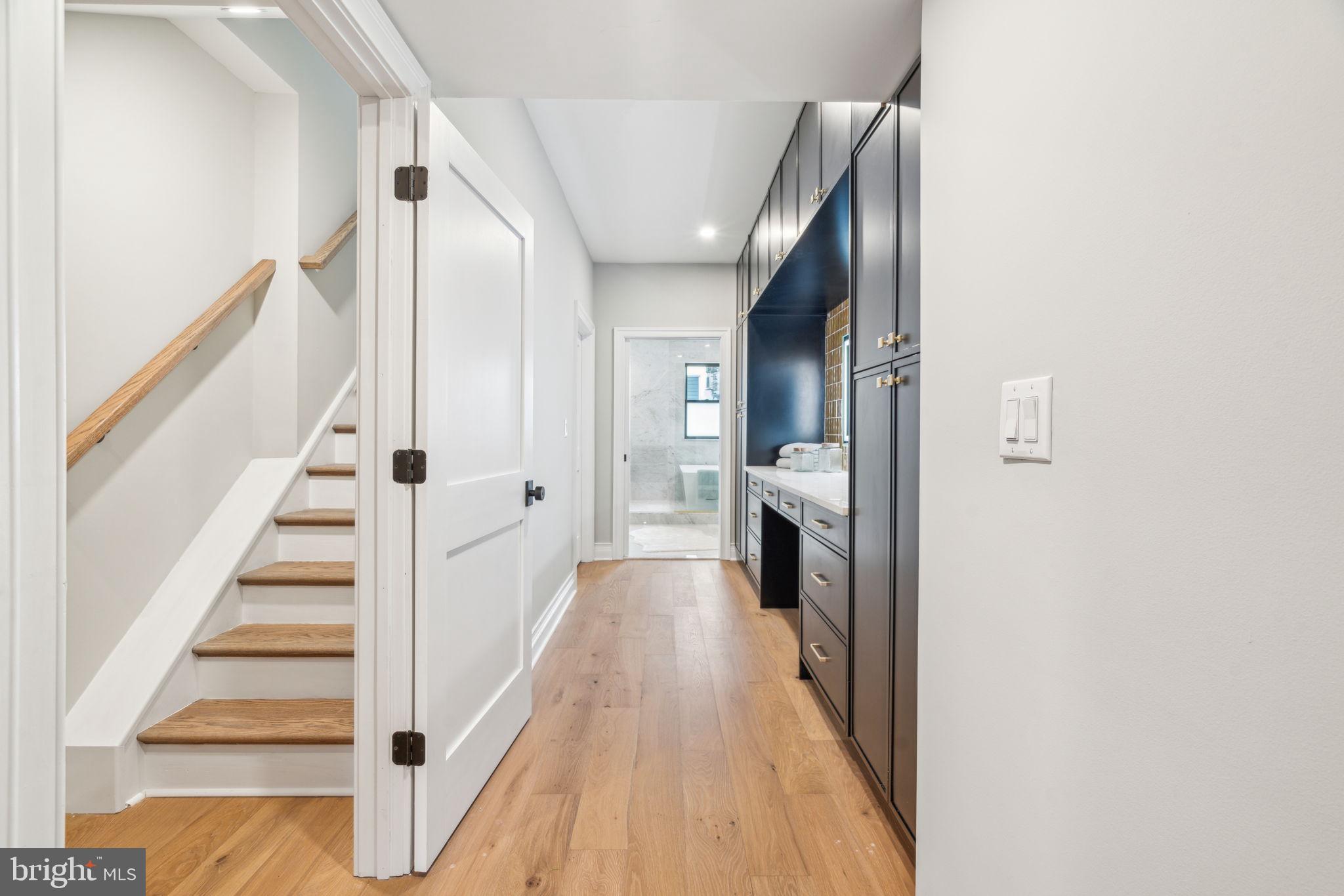 ART MUSEUM AREA - Residential