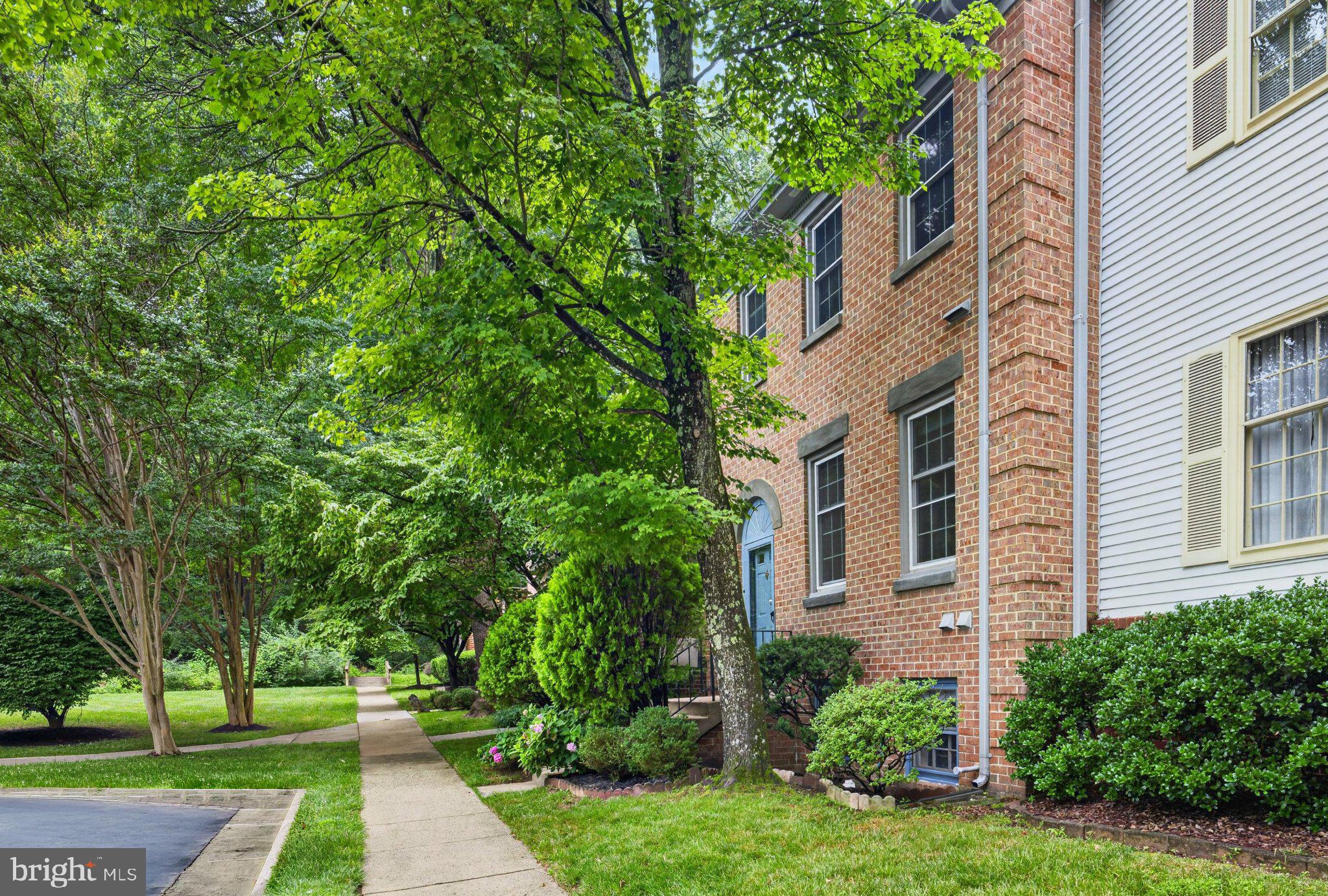 COUNTRY CREEK - Residential