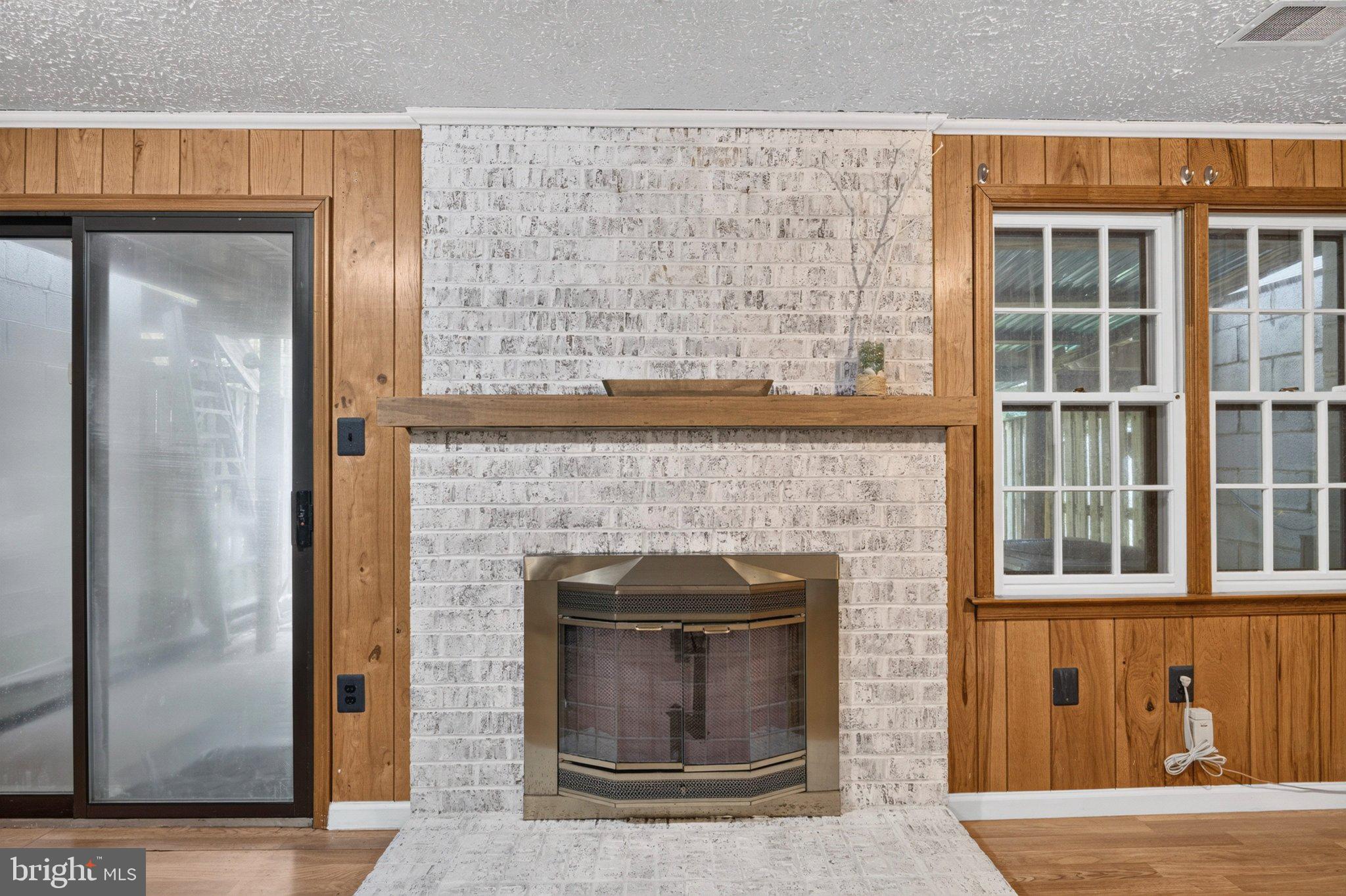 COUNTRY CREEK - Residential
