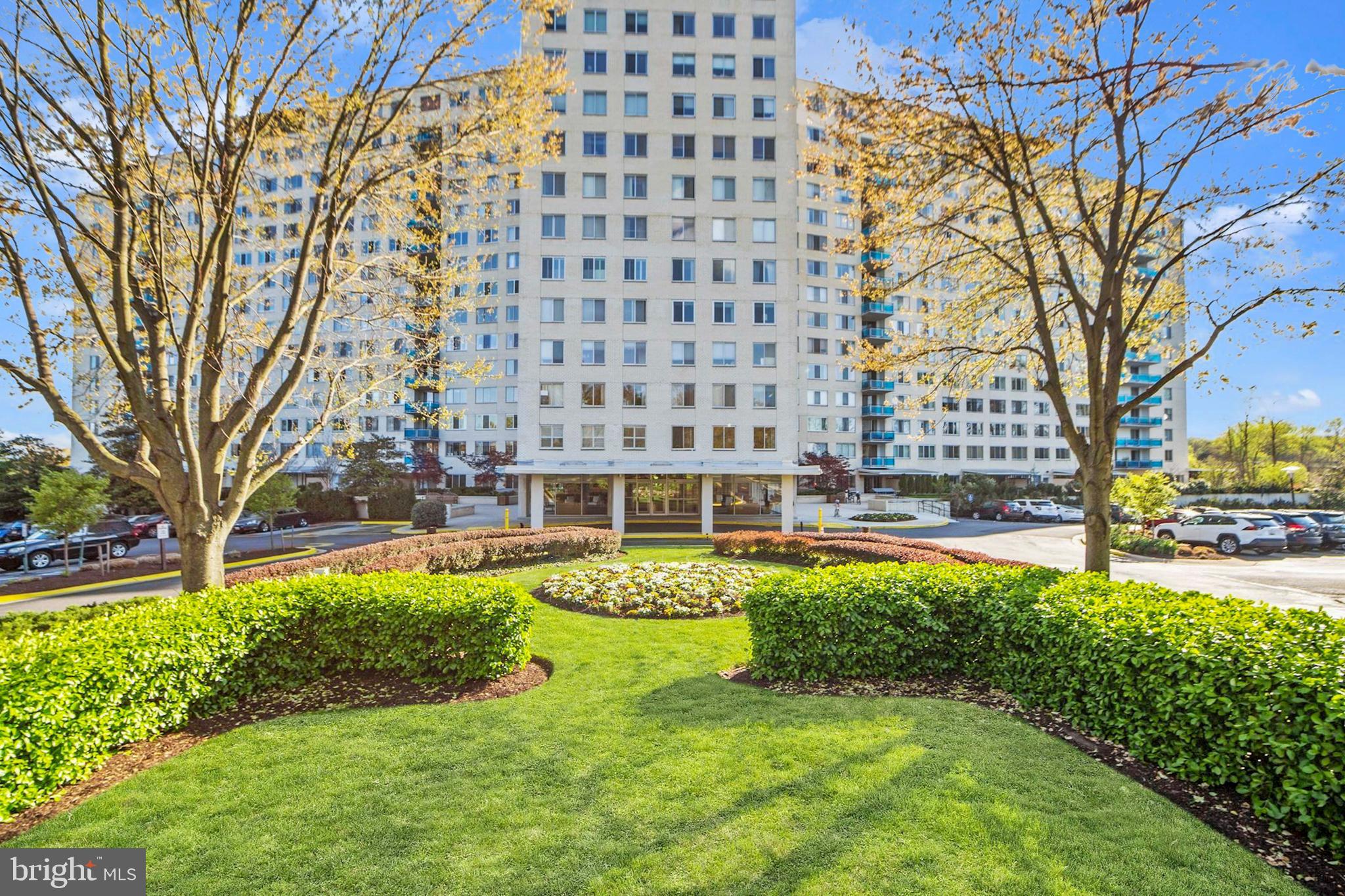 Move-in ready 2BR/2FB GROSVENOR PARK II  condo with GARAGE PARKING, offering breathtaking unobstructed views of the nearby park from the spacious balcony.
This residence features approximately 1,149 sq ft of well-utilized space, providing a perfect blend of comfort and modern living in the popular SPLIT BEDROOM LAYOUT w/generous closet space.
Renovated  kitchen w/granite countertops, 42” tall cabinets, and stainless-steel appliances
Renovated master bathroom. Remodeled hall bathroom. Freshly painted interior and refinished hardwood  in entire unit. CONDO FEE INCLUDES ALL UTILITIES, even BASIC CABLE!
Well-maintained building has a rooftop deck, party room, fitness center, 24/7 security, pool and tennis court. Unbeatable LOCATION across from Metro and Strathmore Music Center,  Bethesda trails, shopping and restaurants. DO NOT MISS IT!