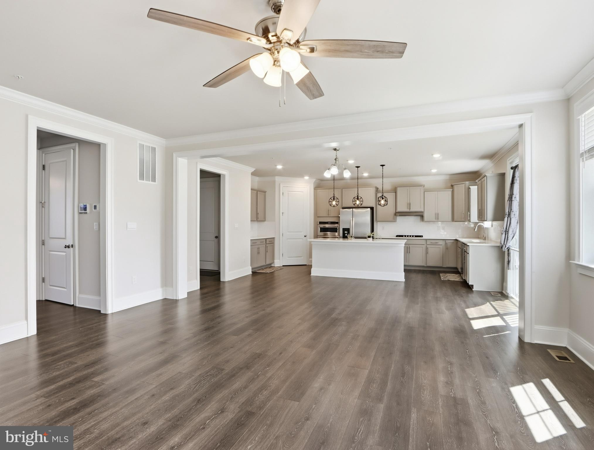 STONEGATE - Residential