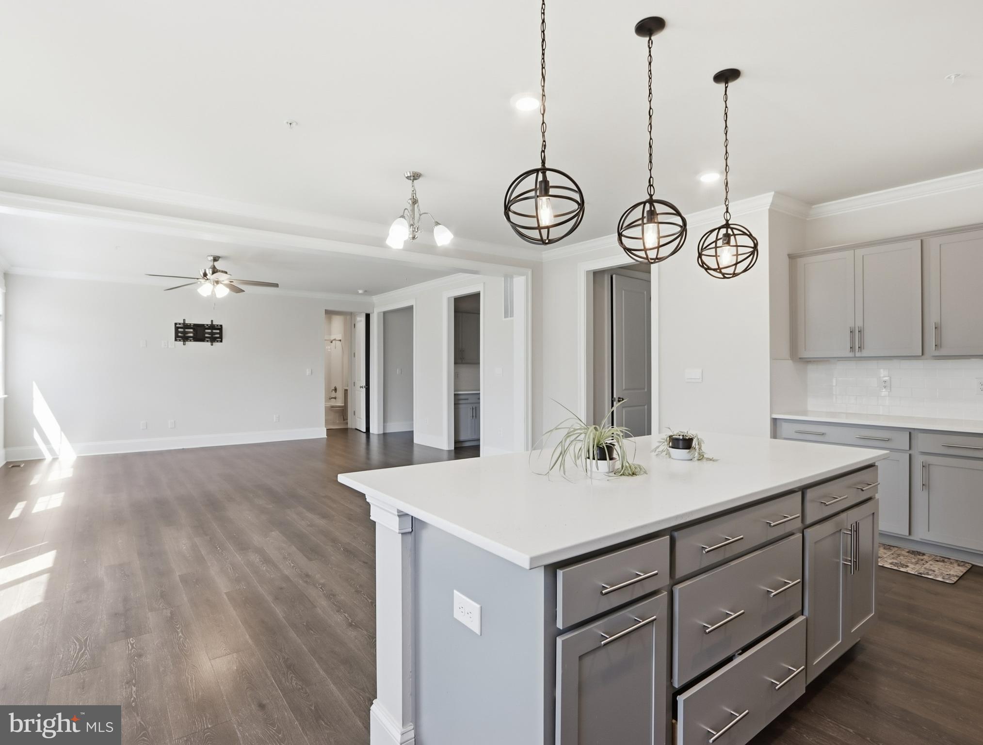 STONEGATE - Residential