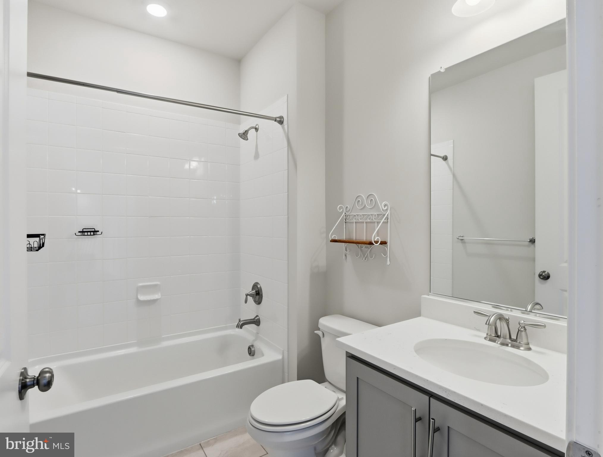 STONEGATE - Residential