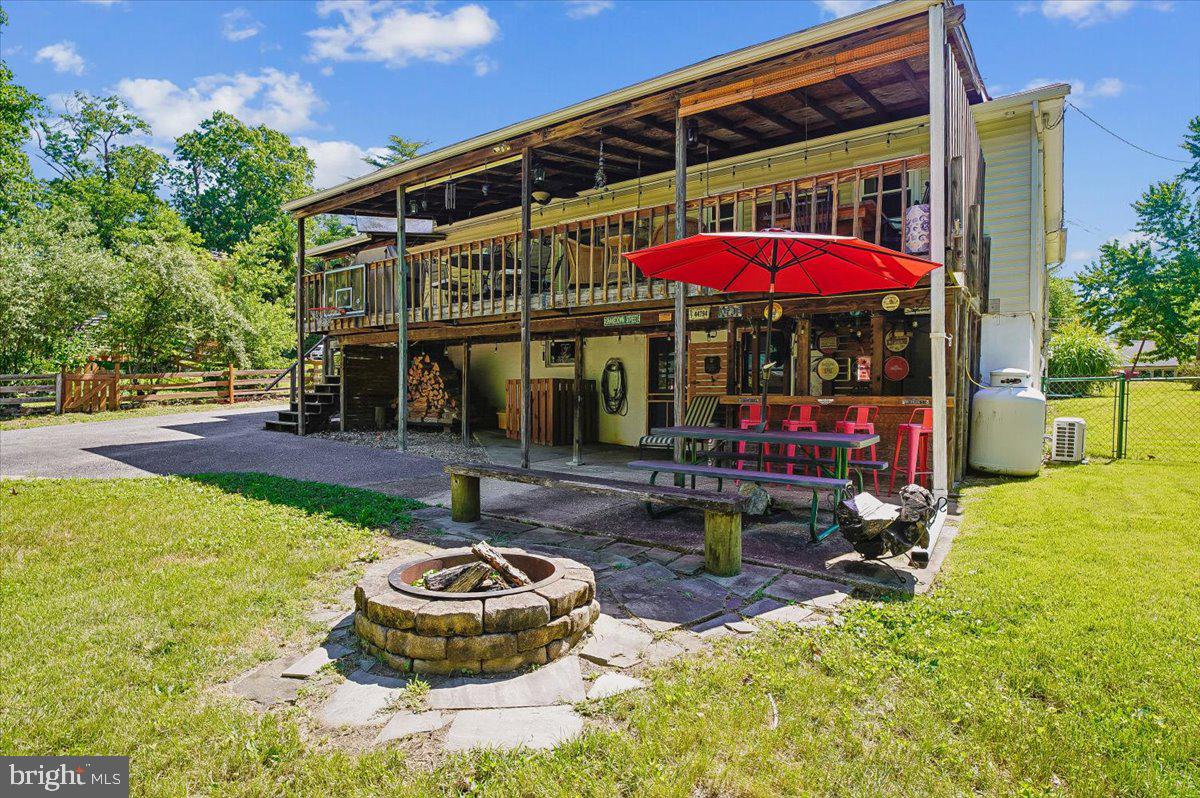 HILLSMERE SHORES - Residential