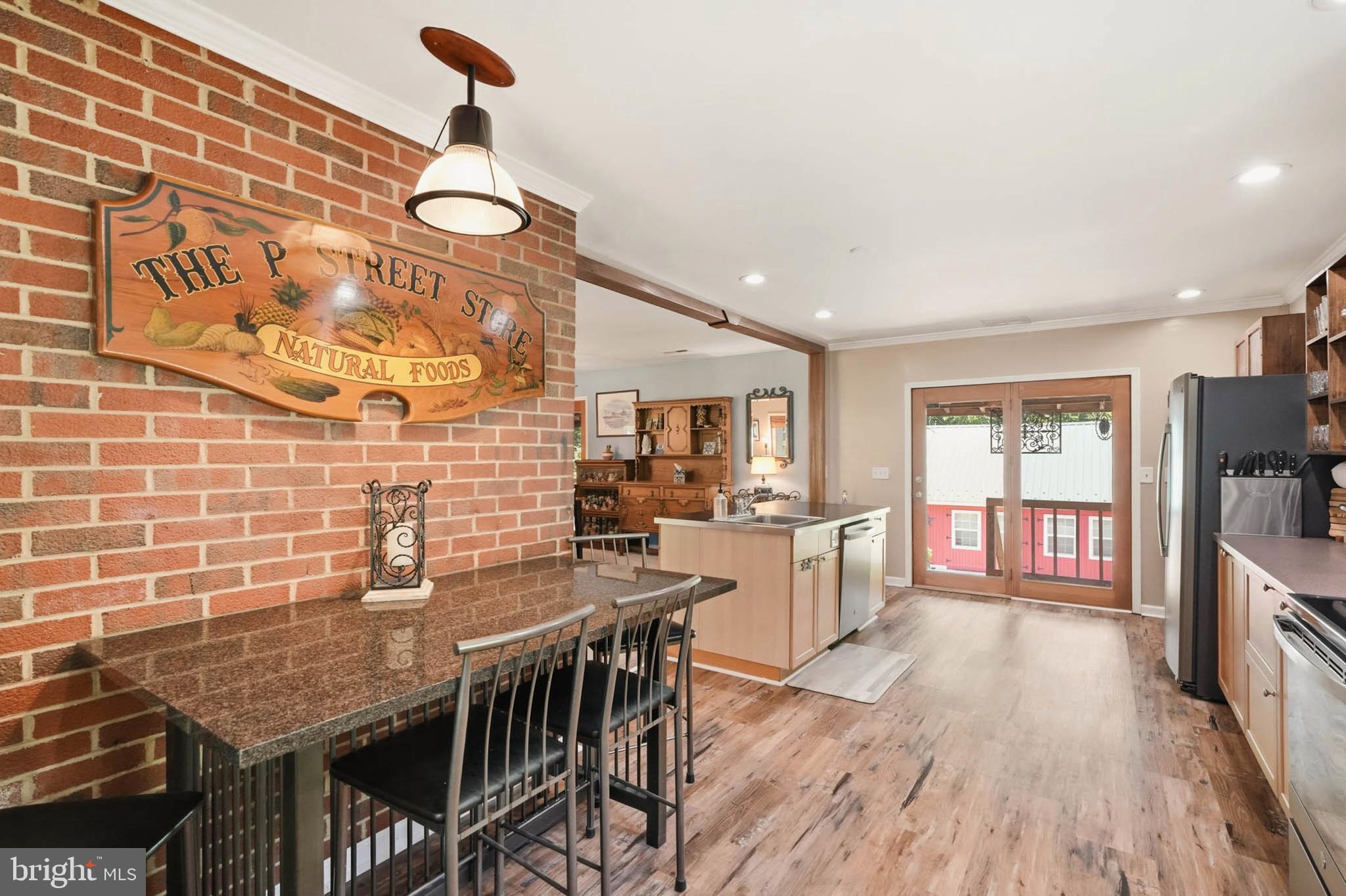 HILLSMERE SHORES - Residential