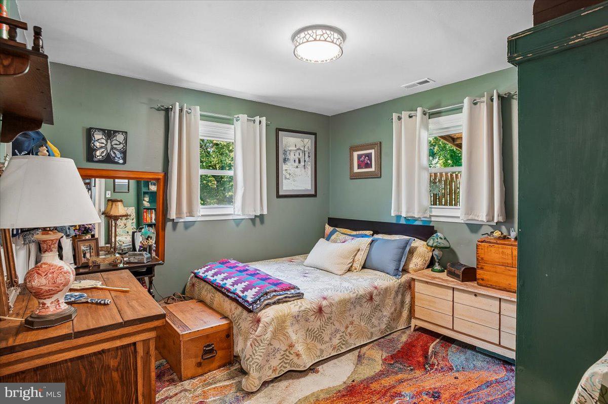 HILLSMERE SHORES - Residential