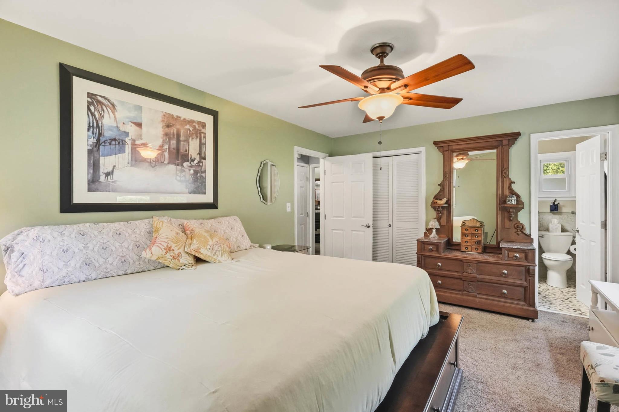 HILLSMERE SHORES - Residential