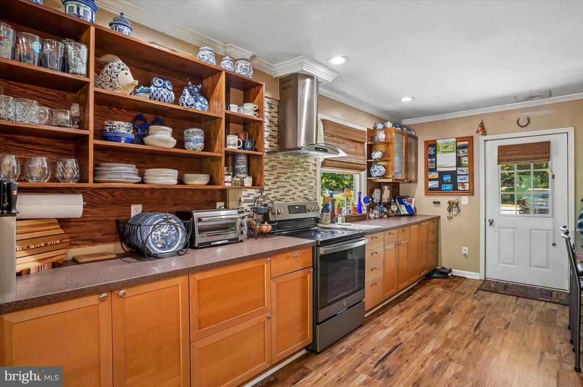 HILLSMERE SHORES - Residential
