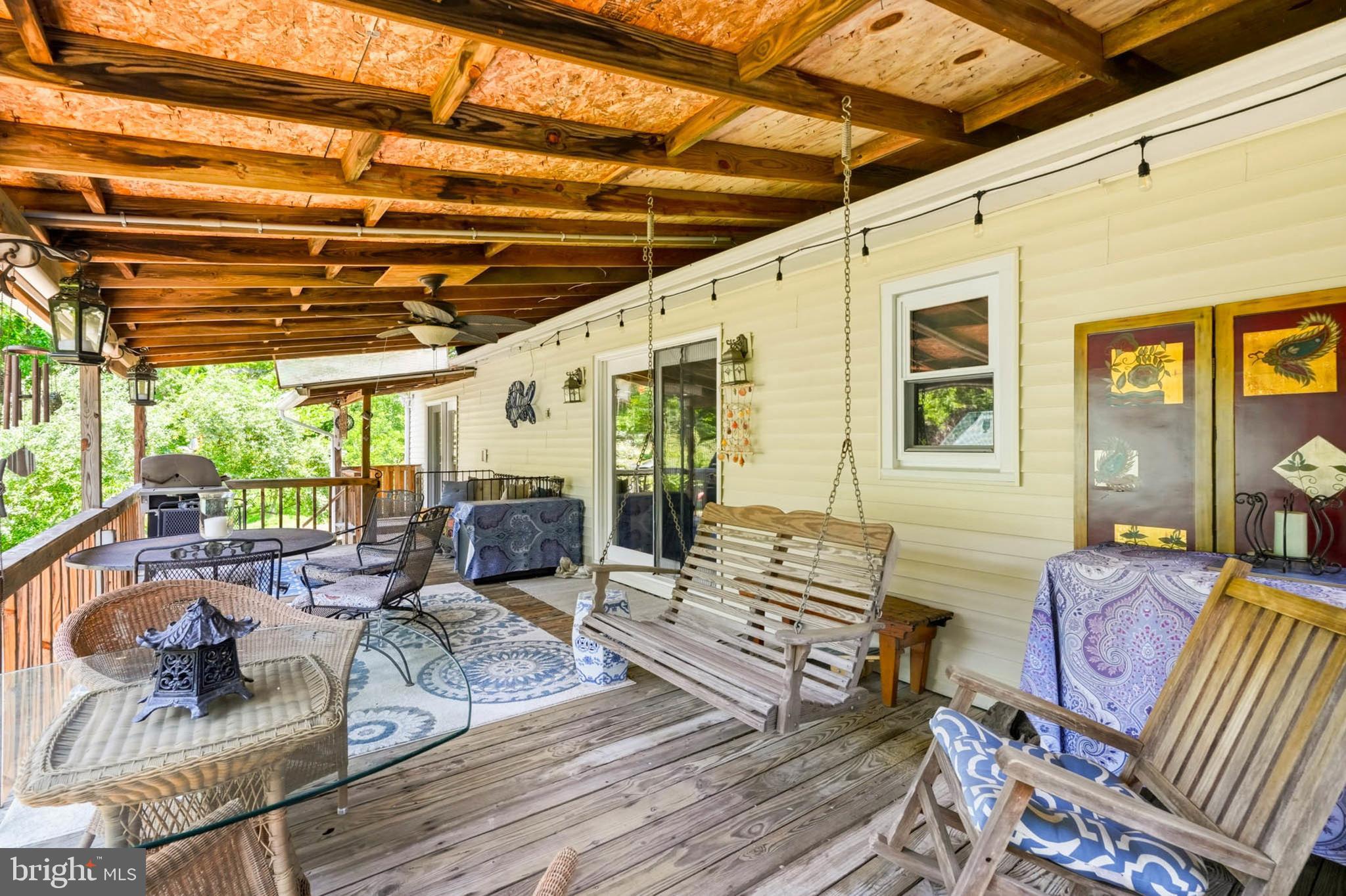 HILLSMERE SHORES - Residential