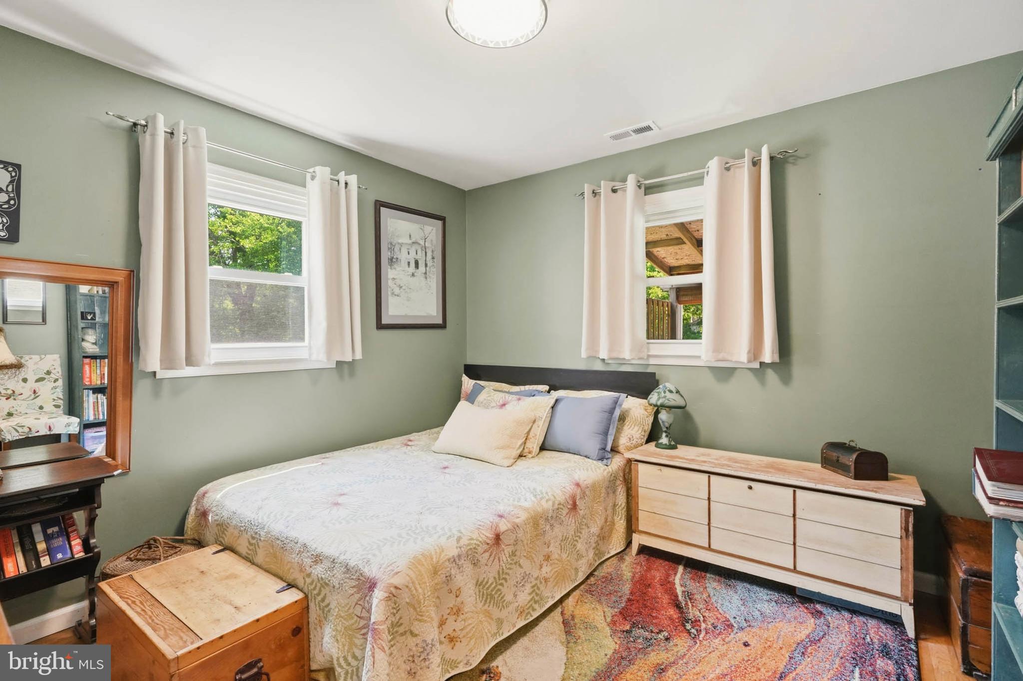 HILLSMERE SHORES - Residential