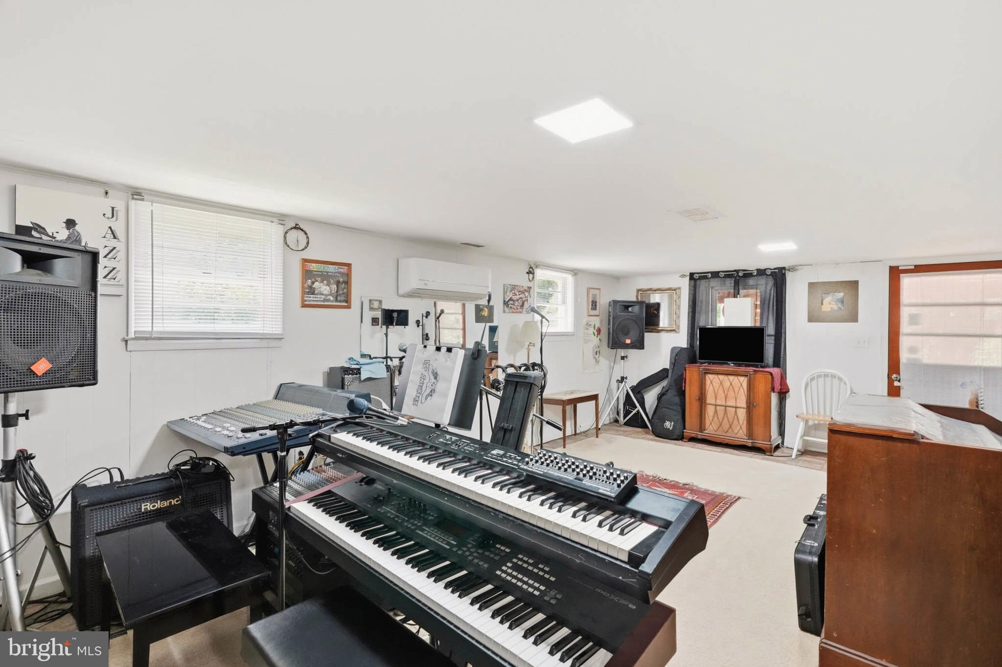 HILLSMERE SHORES - Residential